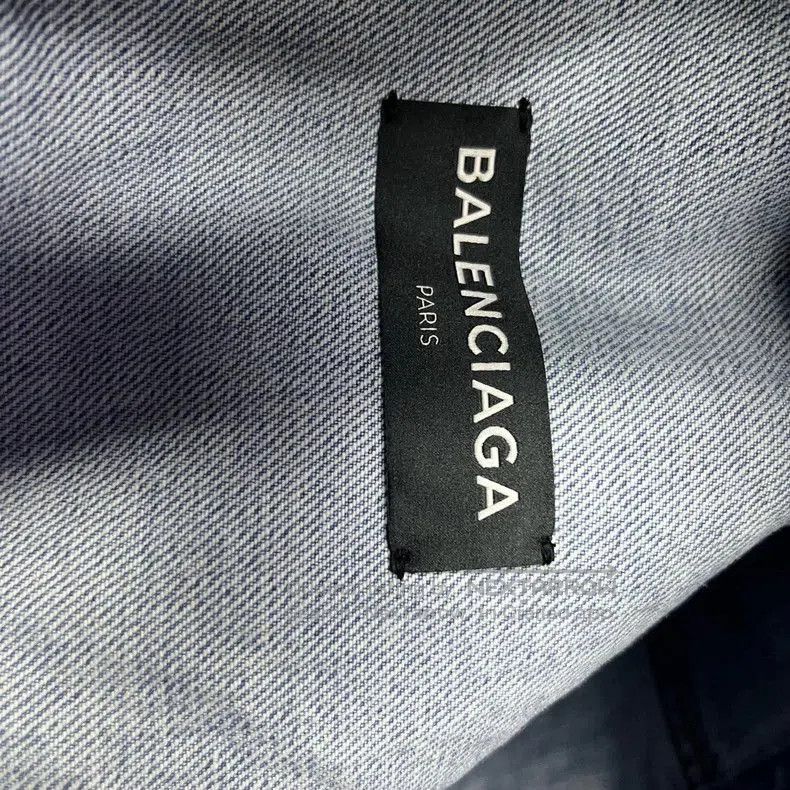 Balenciaga Balenciaga Blue Logo Denim Jacket. Size US S / EU 44-46 / 1 - 4 Thumbnail