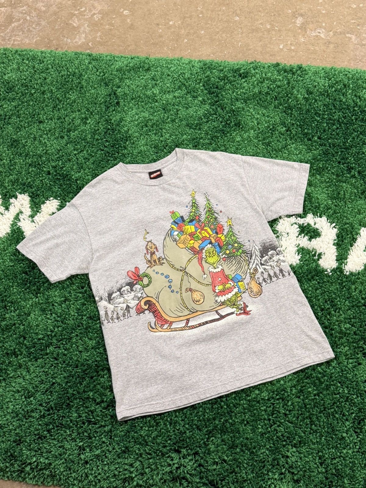 Vintage RARE Grinch All Over Print Puff Whoville Tee Sz. Large GRAIL Size US L / EU 52-54 / 3 - 1 Thumbnail