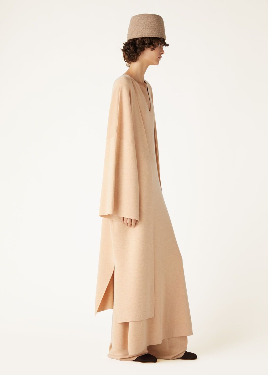 Loro Piana o1w1db10825 FAO4507 Cocooning Cardigan in Camel Size M / US 6-8 / IT 42-44 - 4 Thumbnail