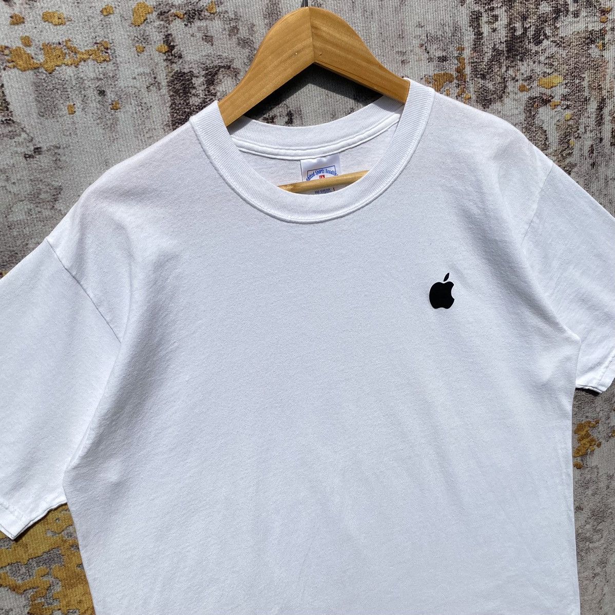 Apple Vintage Iphone Apple Introducing Mac OS X Version 10.2 Tee Size US L / EU 52-54 / 3 - 6 Thumbnail