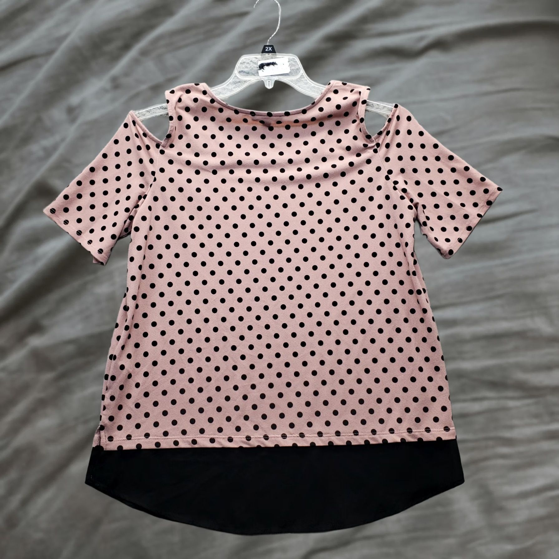 Adrianna Papell Adrianna Papell Blouse Womens Size L Polka Dot Cold Shoulder Sleeve Multicolor Top Size L / US 10 / IT 46 - 1 Thumbnail