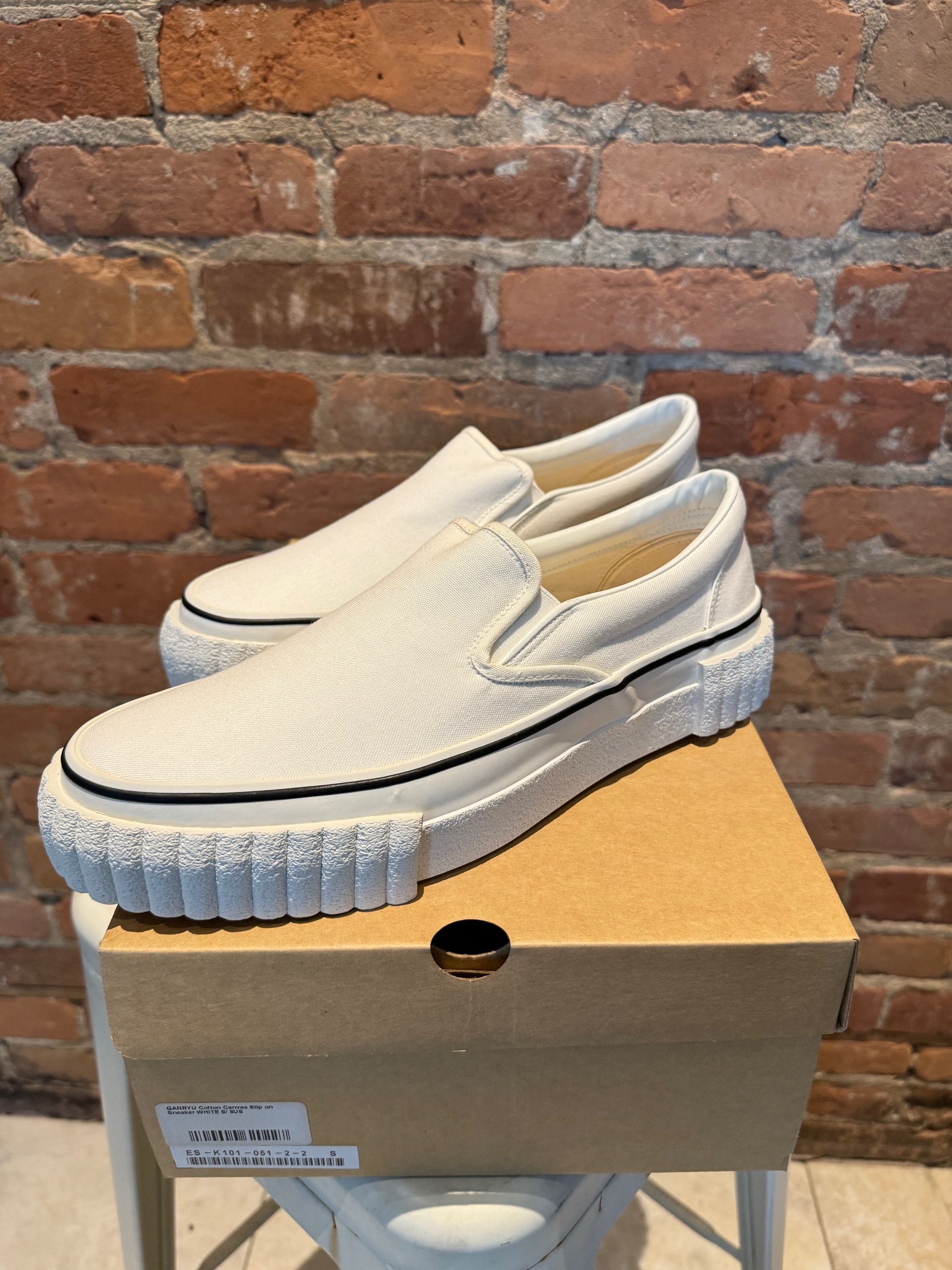 Ganryu GANRYU COMME des GARÇONS Slip-On Sneakers – White Canvas Size US 8 / EU 41 - 1 Thumbnail