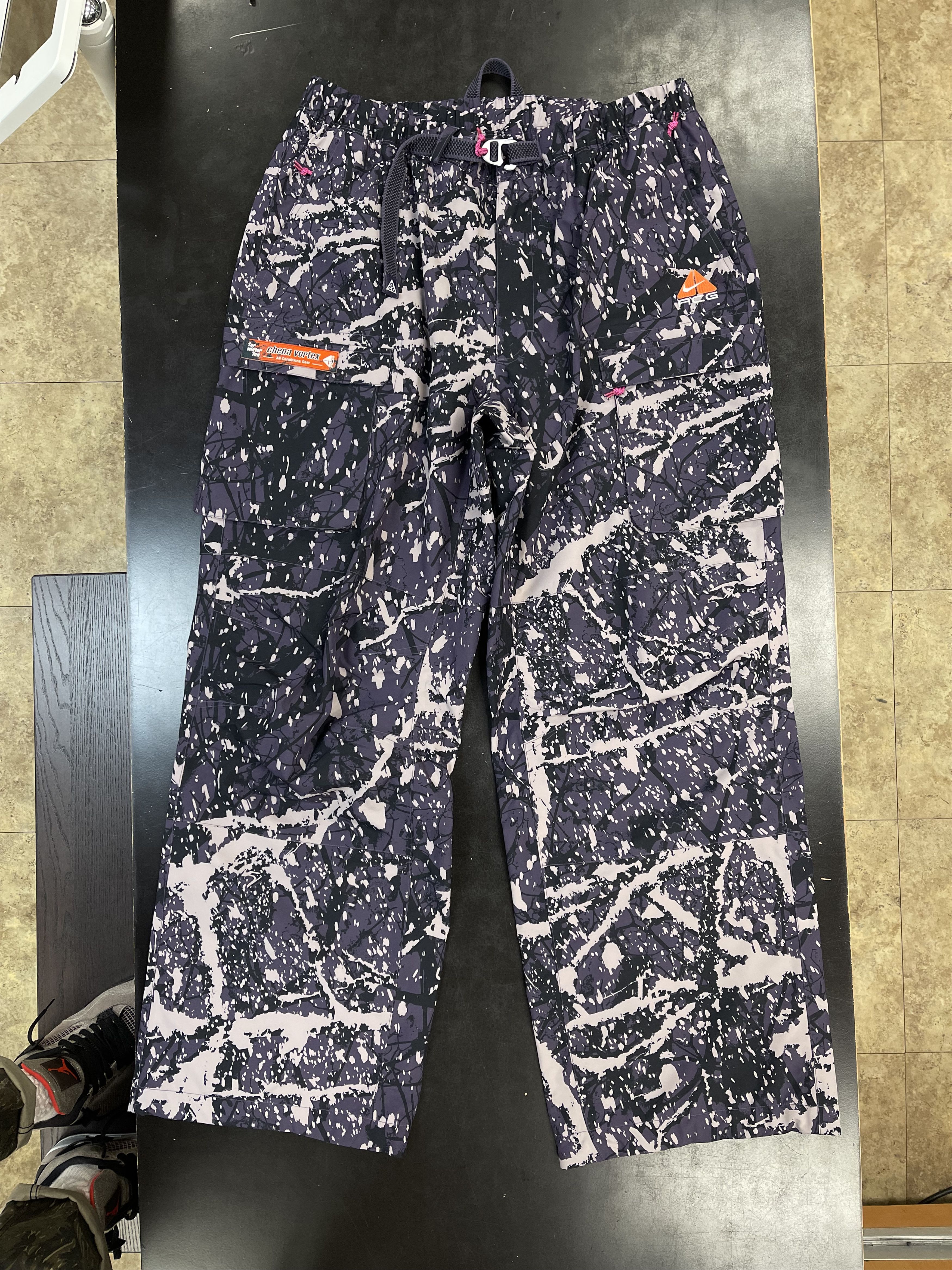Nike ACG Nike ACG Chena Vortex Storm-Fit Pants Purple Size US 32 / EU 48 - 1 Thumbnail