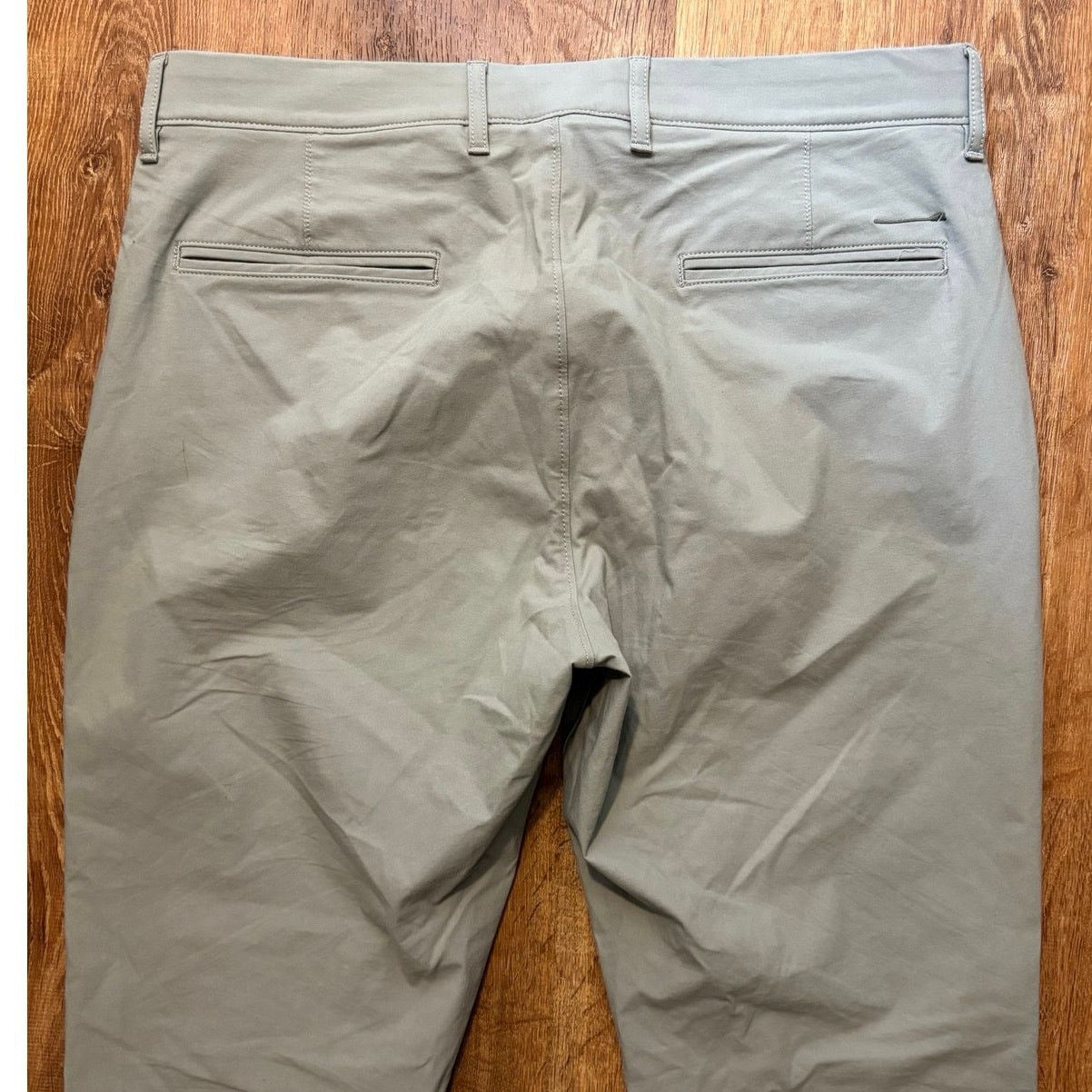 J.Crew NWOT J.Crew 770 Straight Fit Tech Pant Light Gray Size 33x30 Size US 33 - 5 Thumbnail
