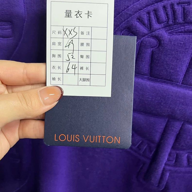 Louis Vuitton Louis Vuitton Purple embossed casual long-sleeve hooded sw Size US XXS / EU 40 - 4 Thumbnail