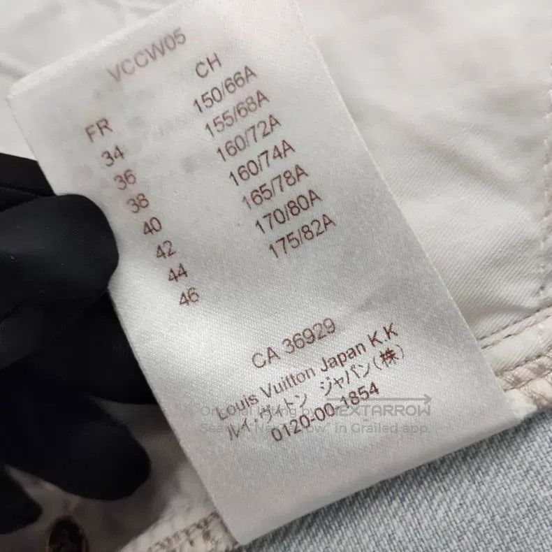Louis Vuitton Louis Vuitton Light blue washed and worn jeans Size 36" / US 14 / IT 50 - 7 Thumbnail