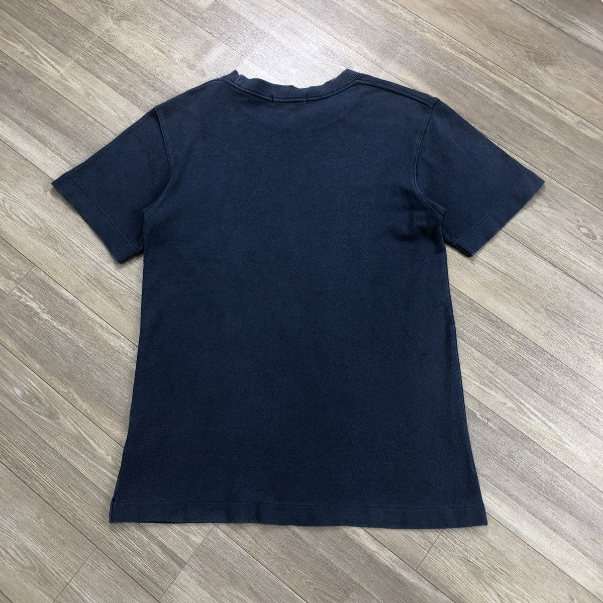 Bape 1990s A Bathing Ape Bape Small Logo Navy Tee Size US S / EU 44-46 / 1 - 11 Thumbnail