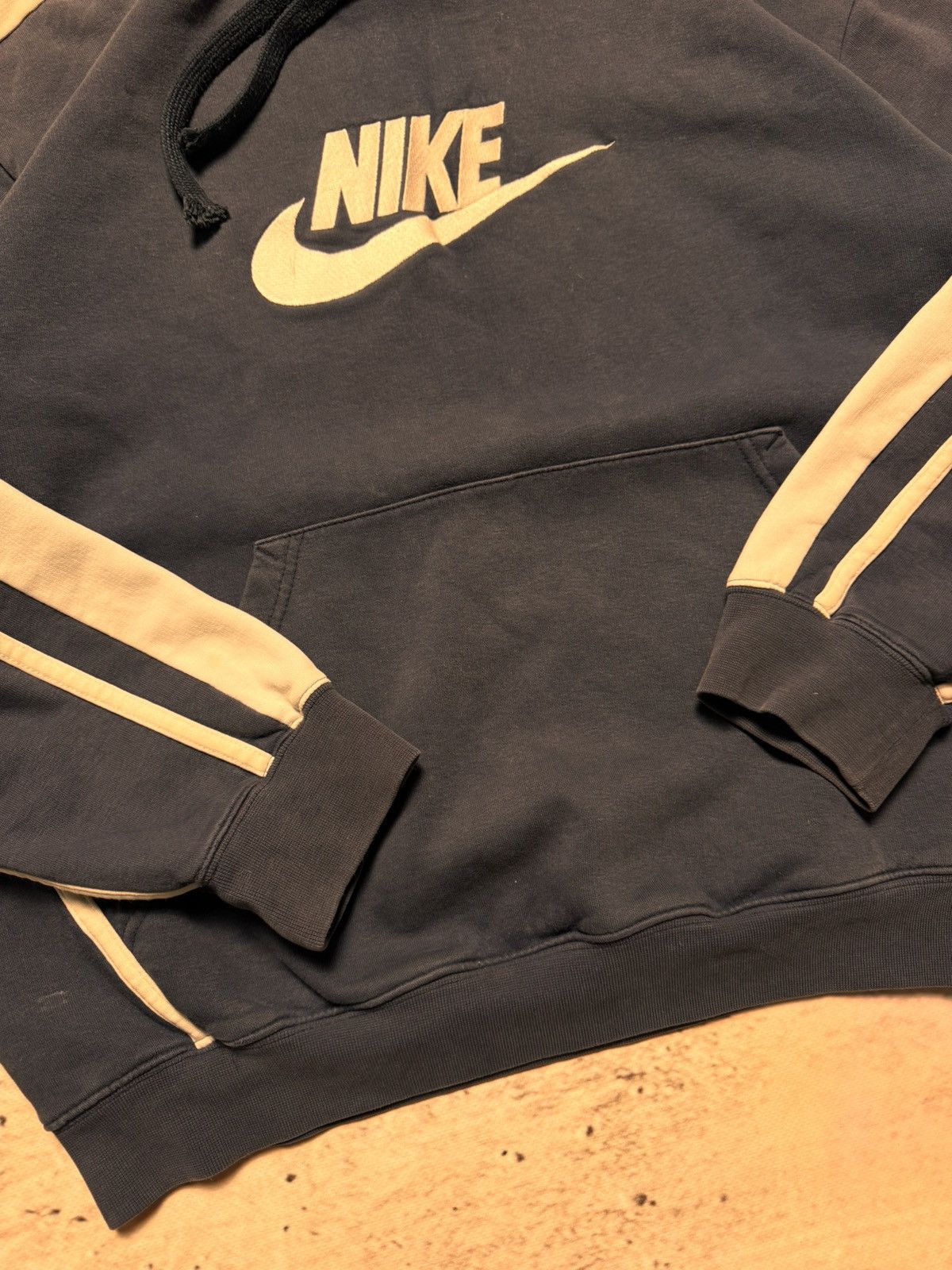 Nike × Vintage NIKE VINTAGE CENTER LOGO OVERSIZE BOXY HOODIE Size US L / EU 52-54 / 3 - 6 Thumbnail