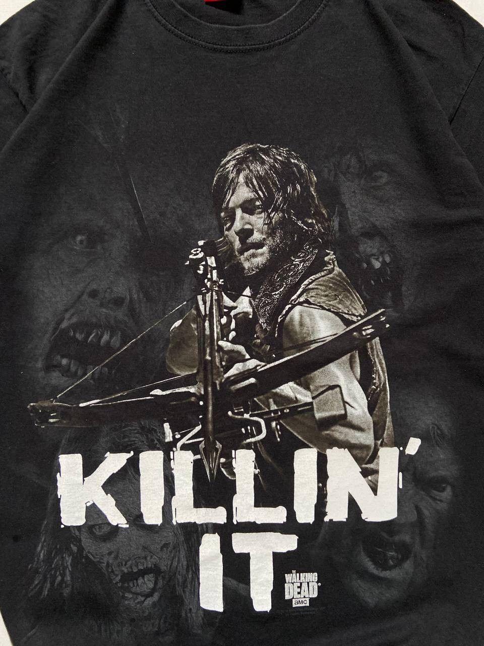 Vintage The Walking Dead 2014 AMC Film Holding Tee Size US M / EU 48-50 / 2 - 4 Thumbnail