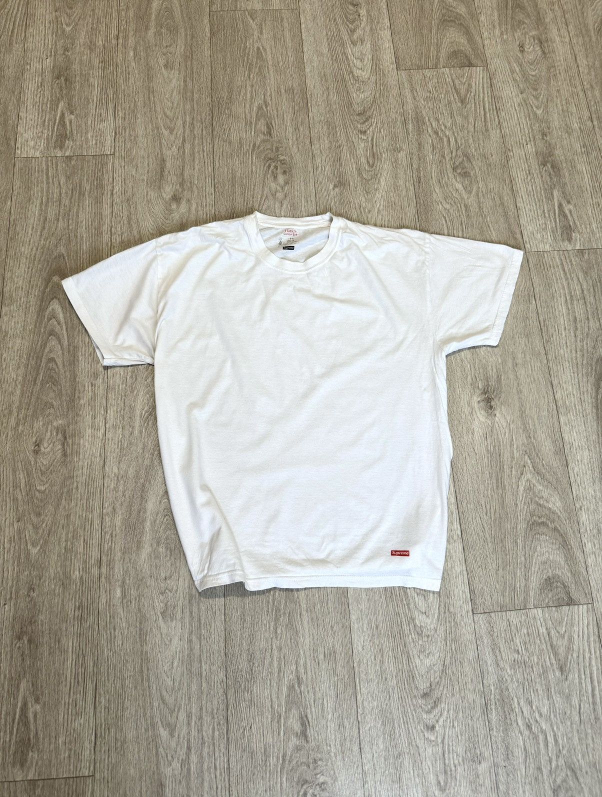 Hanes × Supreme 🔷Supreme x Hanes T-shirt🔷 Size US L / EU 52-54 / 3 - 1 Thumbnail