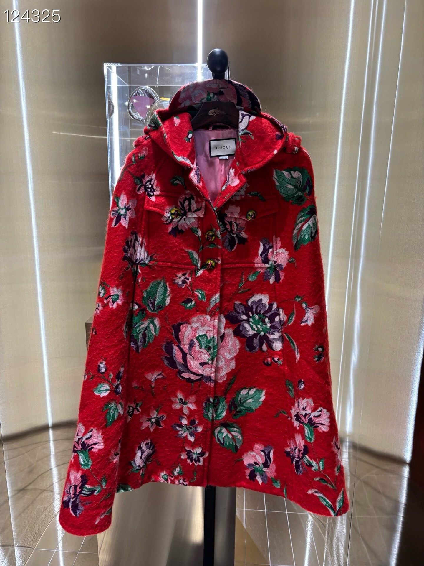 Gucci Gucci Red Floral Cape Size M / US 6-8 / IT 42-44 - 1 Thumbnail