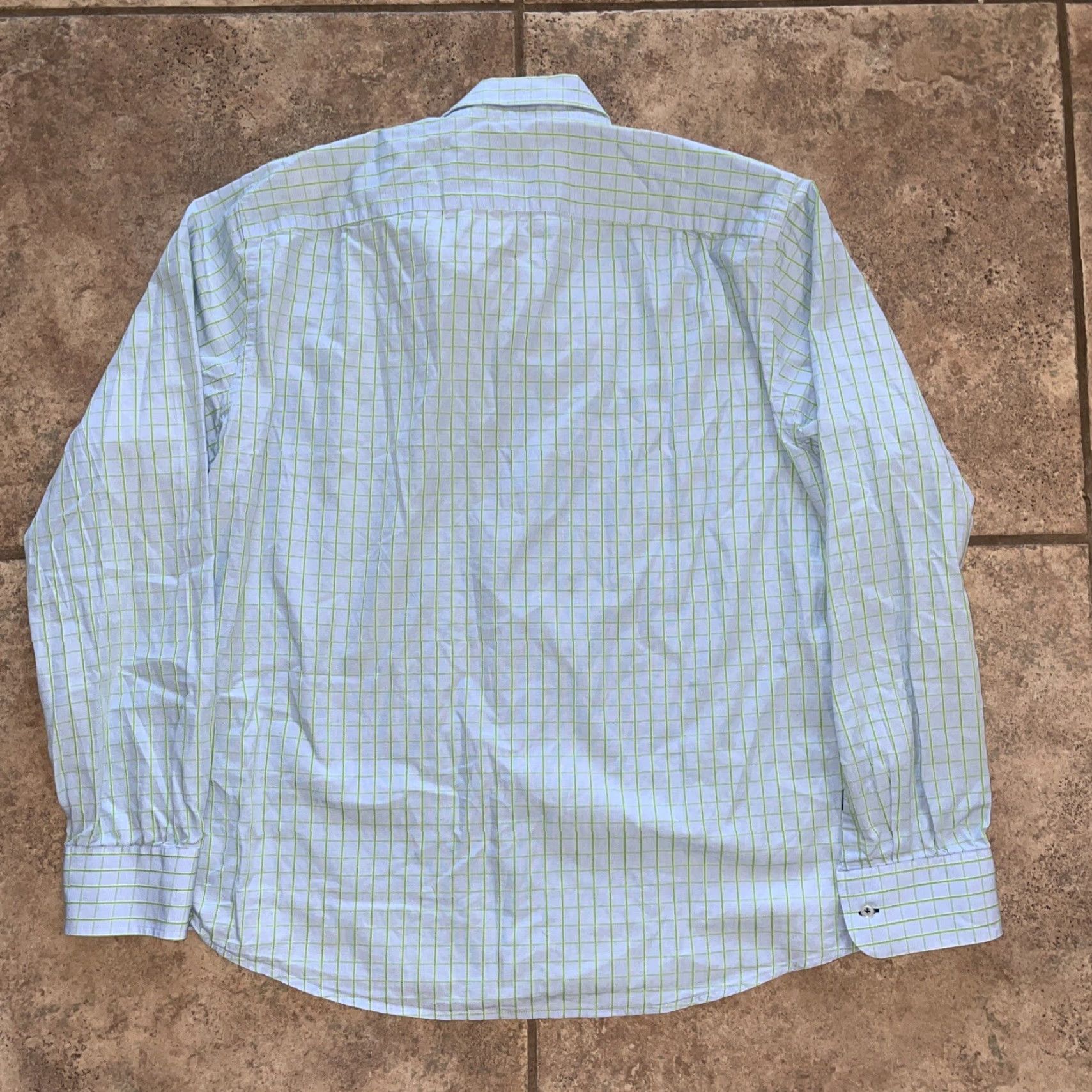 UNTUCKit UNTUCKit Blue Plaid Shirt Mens L Long Sleeve Button-Up Regular Size L Color Blue Size US L / EU 52-54 / 3 - 4 Thumbnail