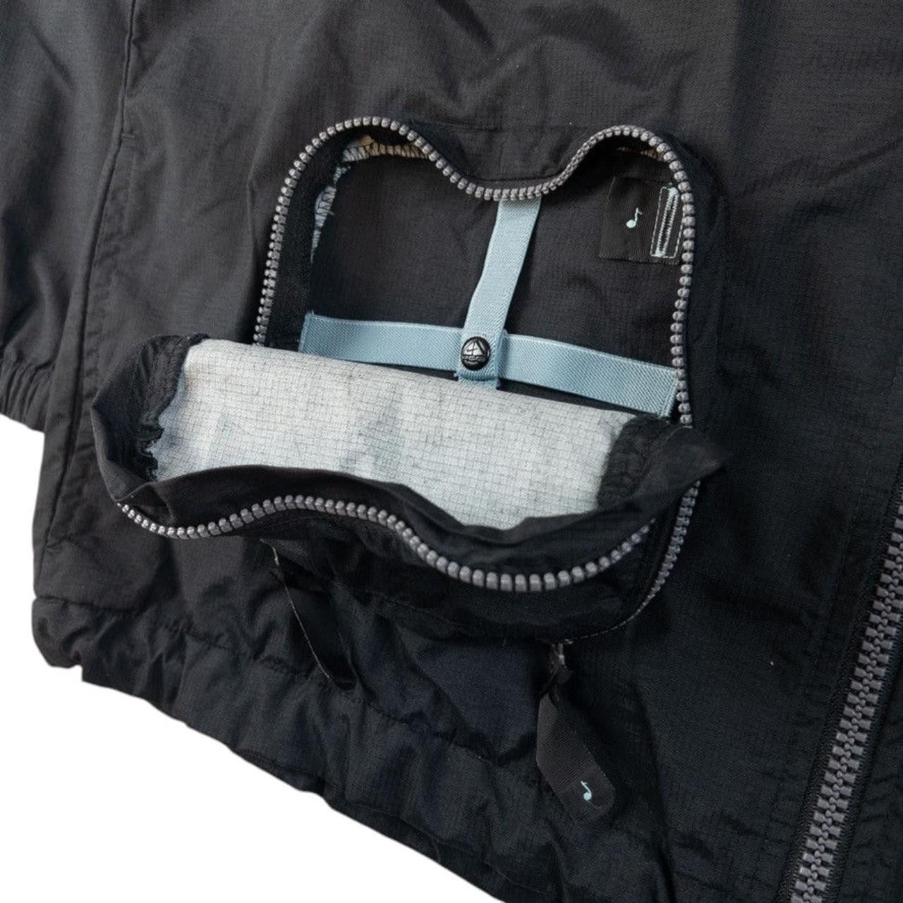 Nike ACG Vintage Nike ACG Cargo Pocket Jacket Size L Size US L / EU 52-54 / 3 - 6 Thumbnail