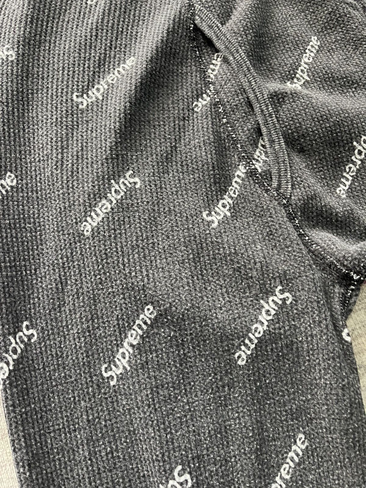 Hanes × Supreme SUPREME X HANES THERMAL PANTS BLACK LOGO PRINTS Size US 26 / EU 42 - 5 Thumbnail