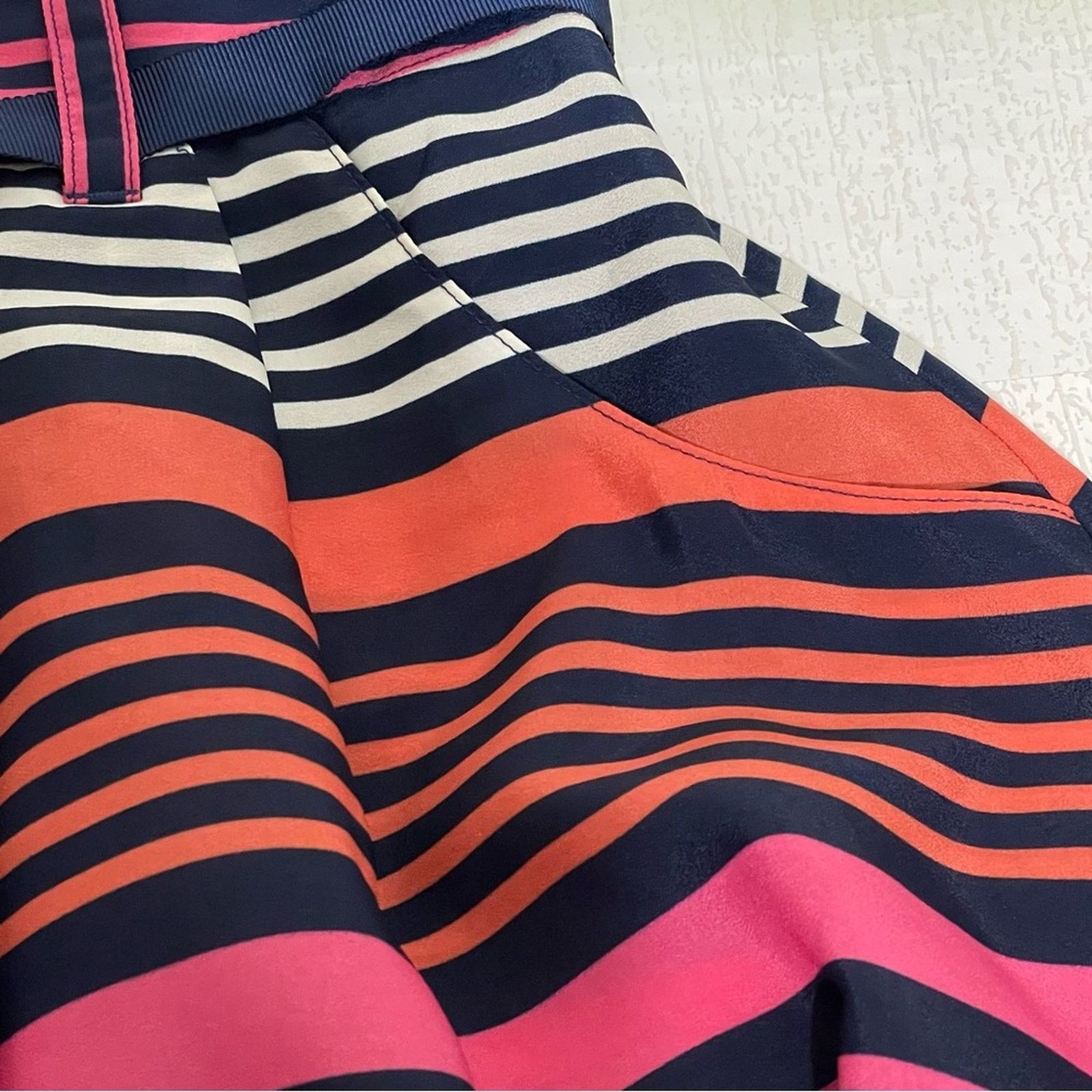 Old Navy OLD NAVY Multicolor Striped Skirt Size Medium Size 27" / US 4 / IT 40 - 5 Thumbnail