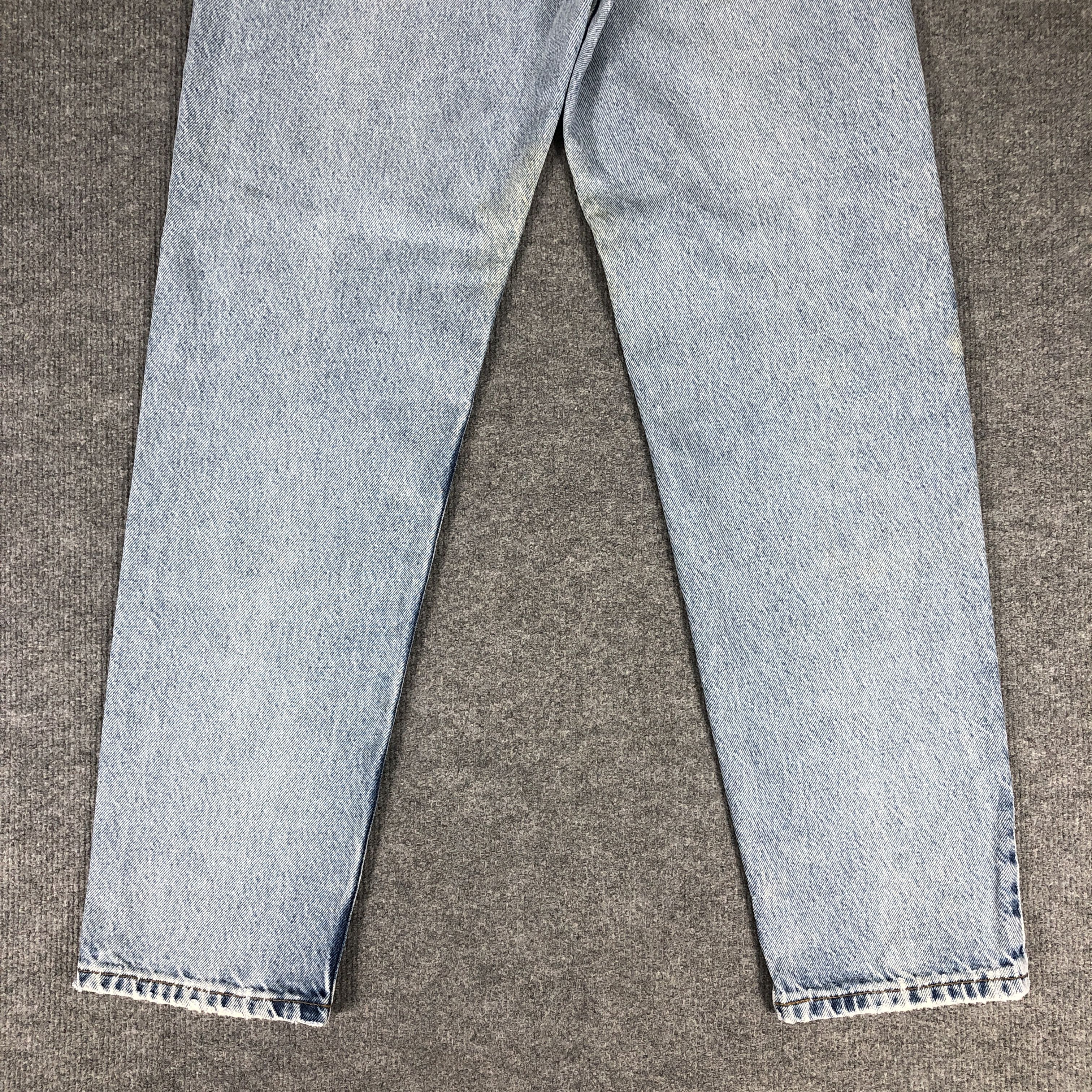 Levi's × Vintage Womens 80s Vintage Levis jeans Light Blue Wash L882W Size 29" - 7 Thumbnail