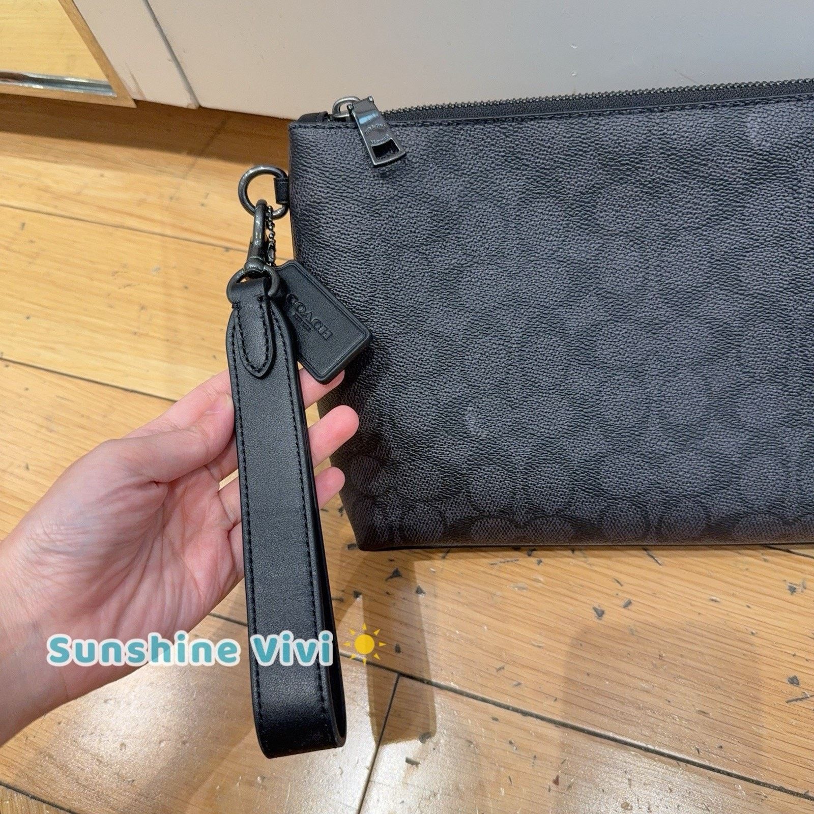 Coach NWT Coach Men's Pouch Signature Canvas CCF32 CHARCOAL/BLACK Size ONE SIZE - 2 Thumbnail