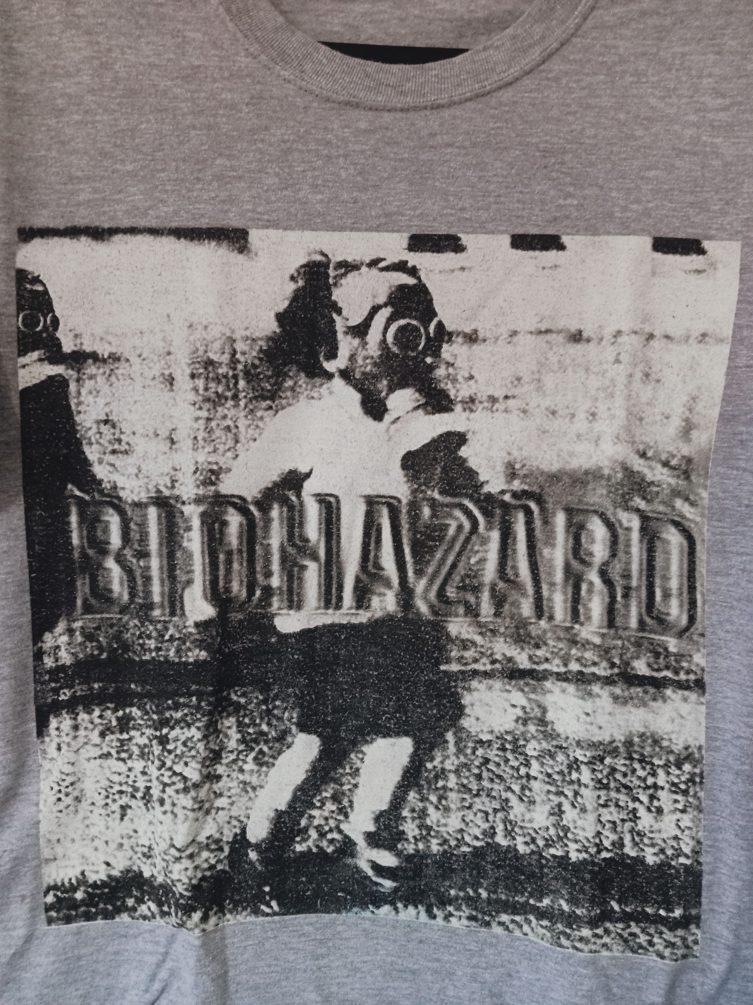 Band Tees × Vintage Biohazard Tees Size US M / EU 48-50 / 2 - 3 Thumbnail