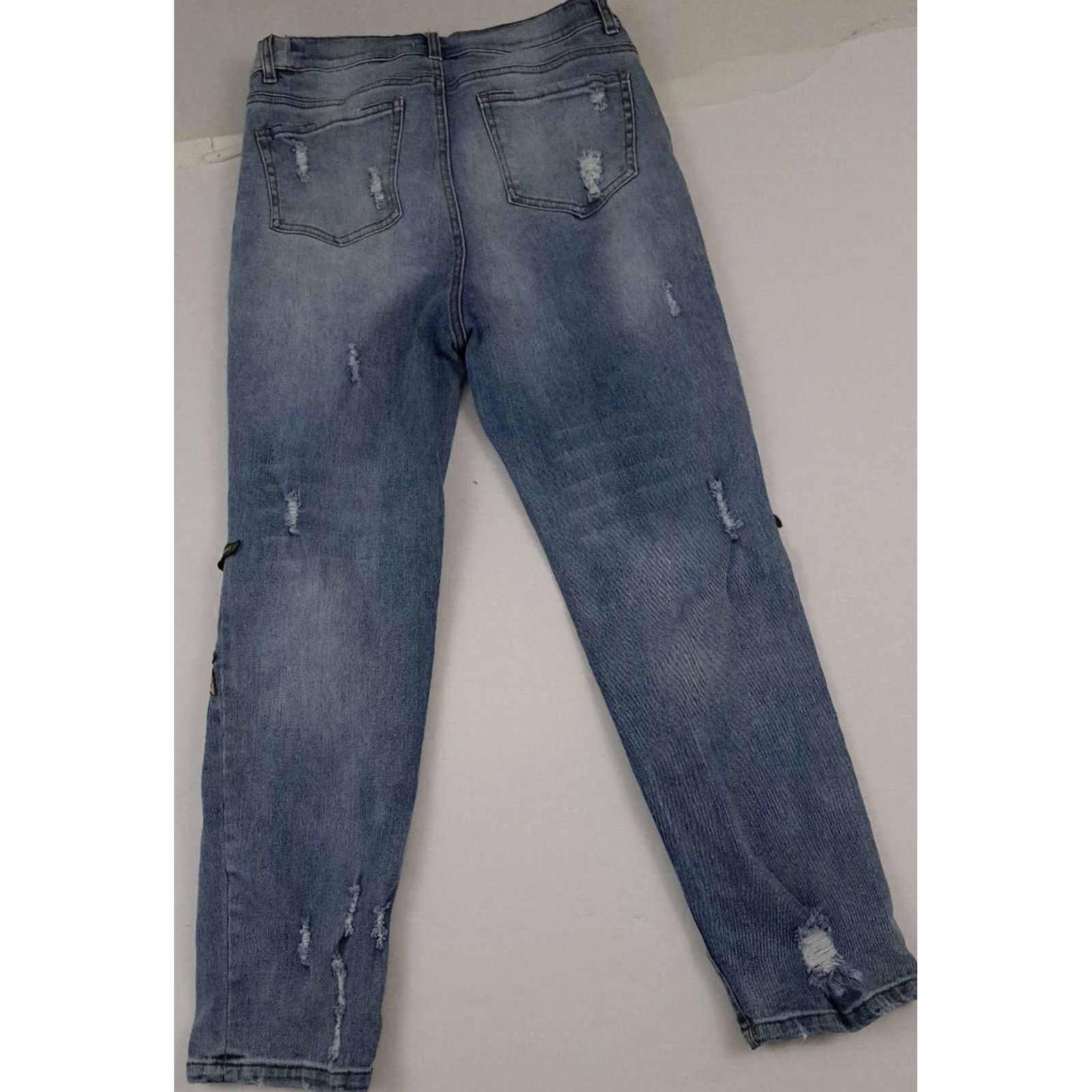 Vintage jella c. Jeans Women Regular Medium Blue Embroidered Rose Stressed Flower Print Bootcut Denim Inseam 25 in Stretch Breathable Zip 28 in Waist Size 32" / US 10 / IT 46 - 3 Thumbnail