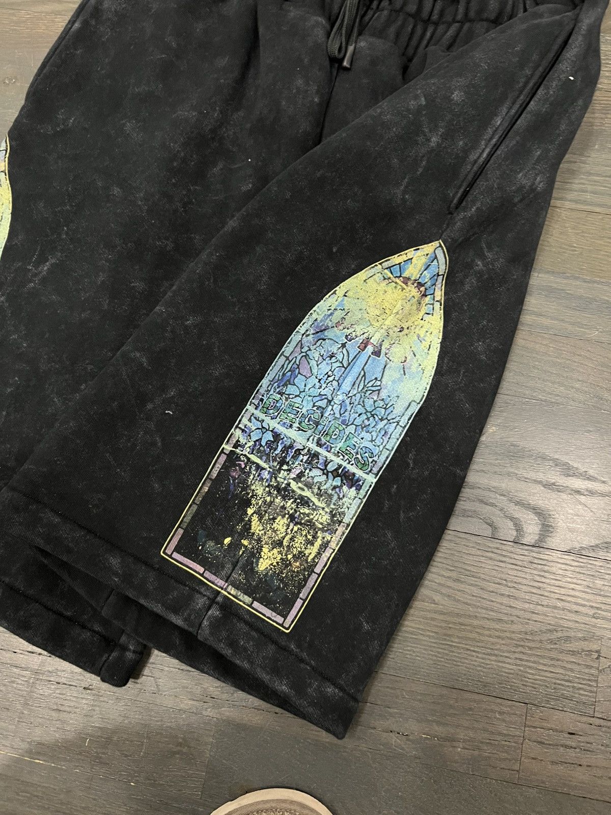 Who Decides War Stained glass washed sweatshorts Size US 30 / EU 46 - 2 Thumbnail