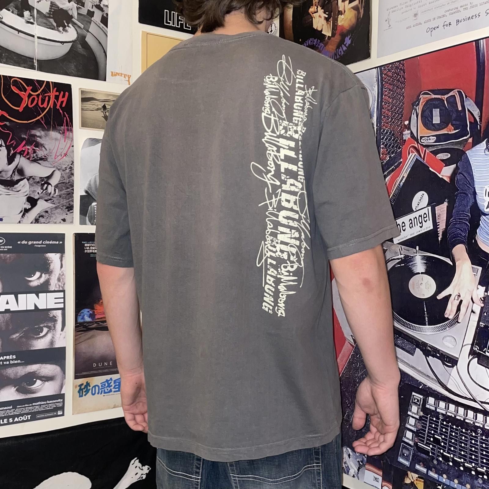 Billabong Billabong 00s Signature Graphic T-Shirt L Size US L / EU 52-54 / 3 - 7 Thumbnail