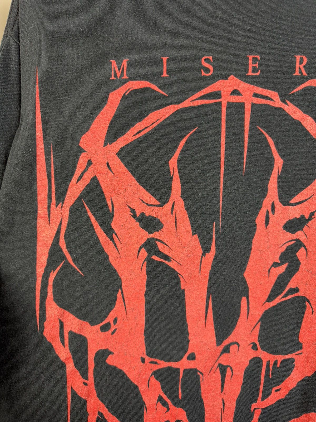 Band Tees Disentomb Misery T-shirt Size US M / EU 48-50 / 2 - 19 Thumbnail