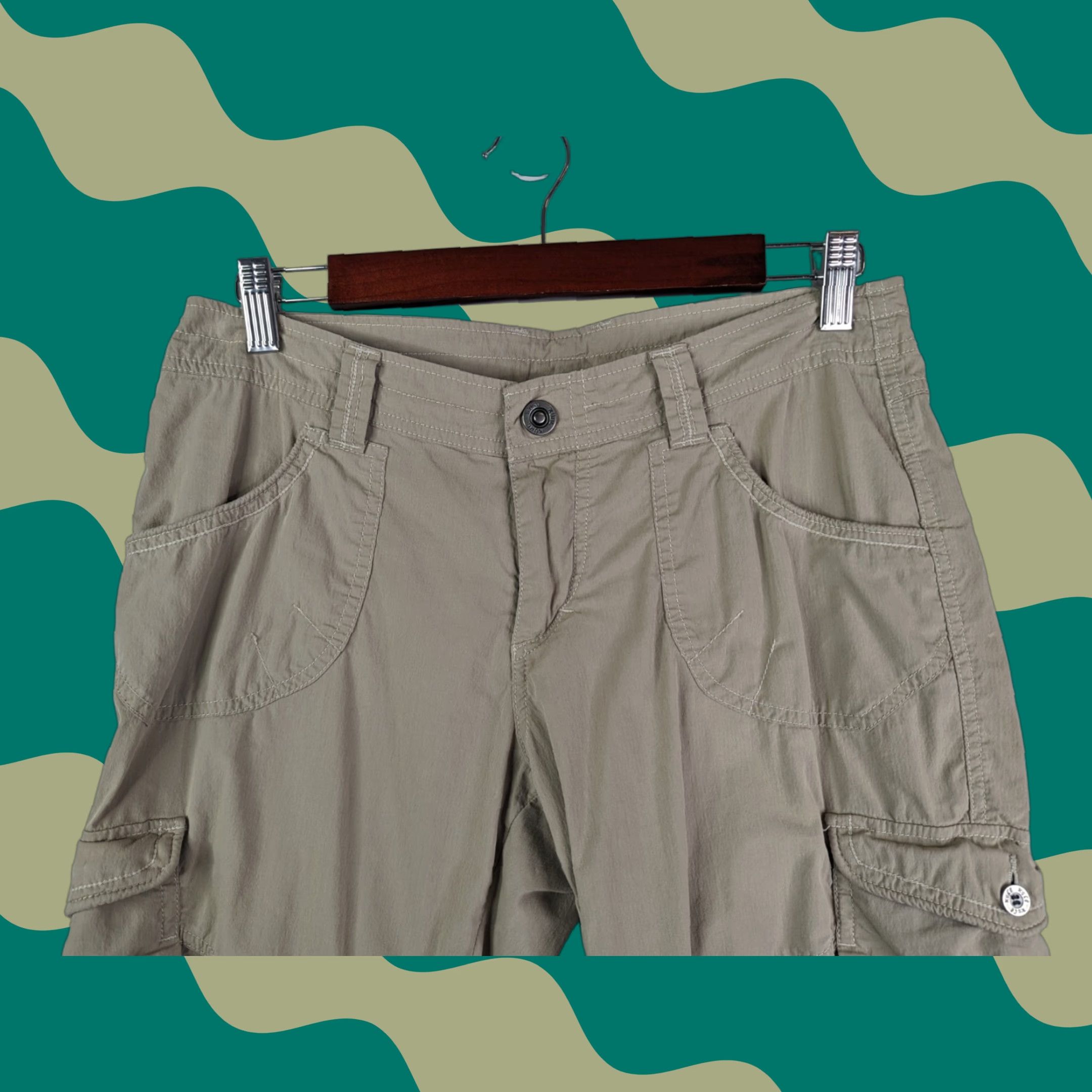 Vintage Kuhl Pants Womens 6 Khaki Beige Tan Capris Cargo Cropped Casual Hiking Outdoor Shirt Pants? Size 28" / US 6 / IT 42 - 1 Thumbnail