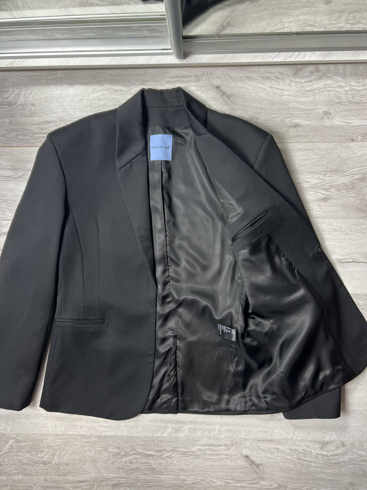 H&M × Mugler THIERRY MUGLER x H&M DEFINED WAIST WOOL BLAZER JACKET MEN’S Size 48R - 12 Thumbnail