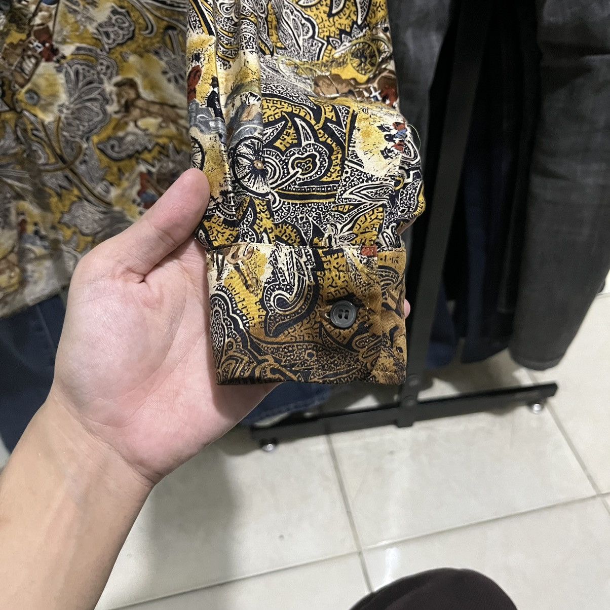 Issey Miyake Daumay — Ornate Paisley Carriage Print LS Shirt Size US L / EU 52-54 / 3 - 7 Thumbnail