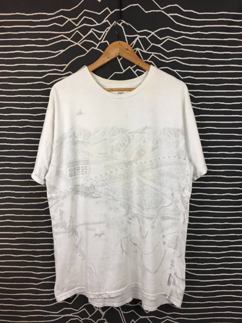 DC DC Shoes All Over Print Park City Resort Trail Map Tee Size US L / EU 52-54 / 3 - 1 Thumbnail