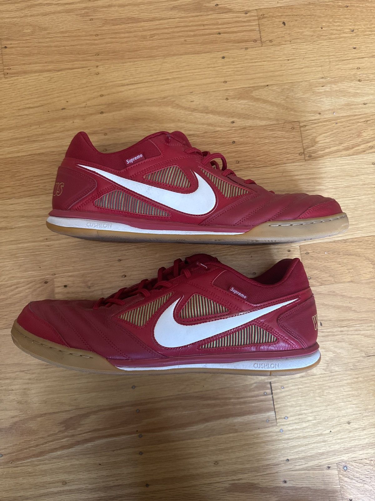 Nike × Supreme Nike Supreme Gato Size US 14 / EU 47 - 1 Thumbnail