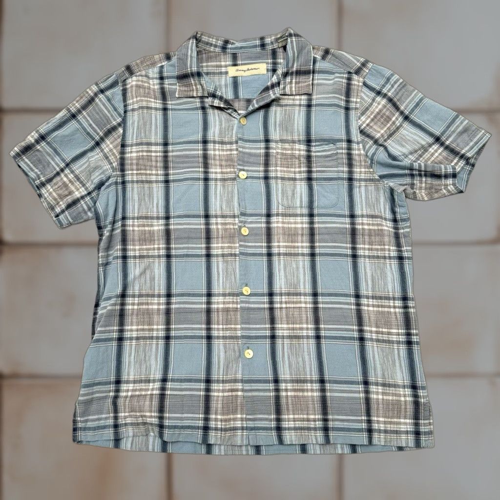 Tommy Bahama VINTAGE Tommy Bahama Mens L Silk Blend Blue Plaid Hawaiian Casual Button Up Shirt - Short Sleeve, Collared, 1 Day Handling, Bahamas, Relaxed Fit, Men Size US L / EU 52-54 / 3 - 1 Thumbnail