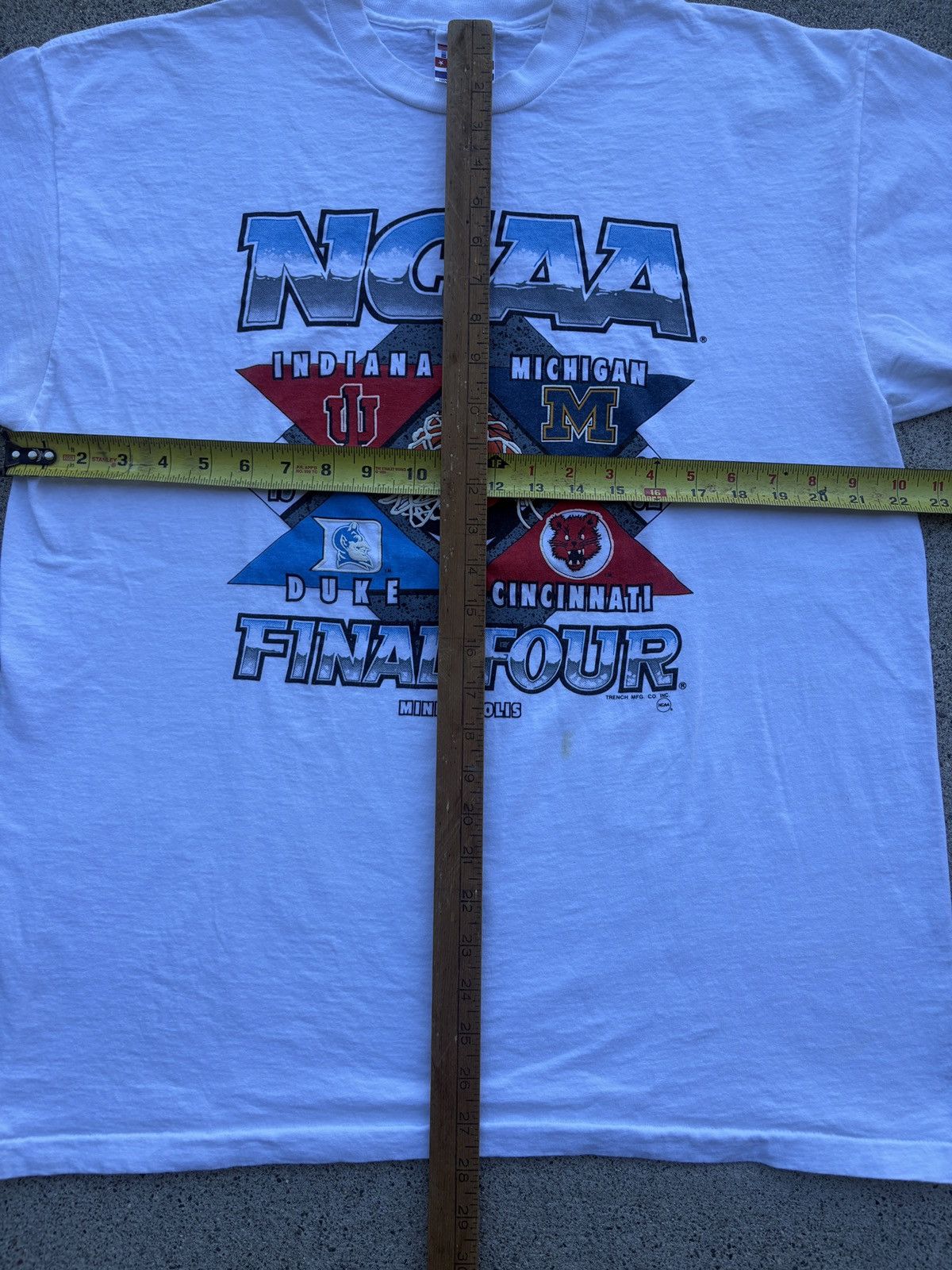 NCAA Vintage 1992 Trench NCAA Final Four Tournament T-Shirt Sz XL Size US XL / EU 56 / 4 - 5 Thumbnail