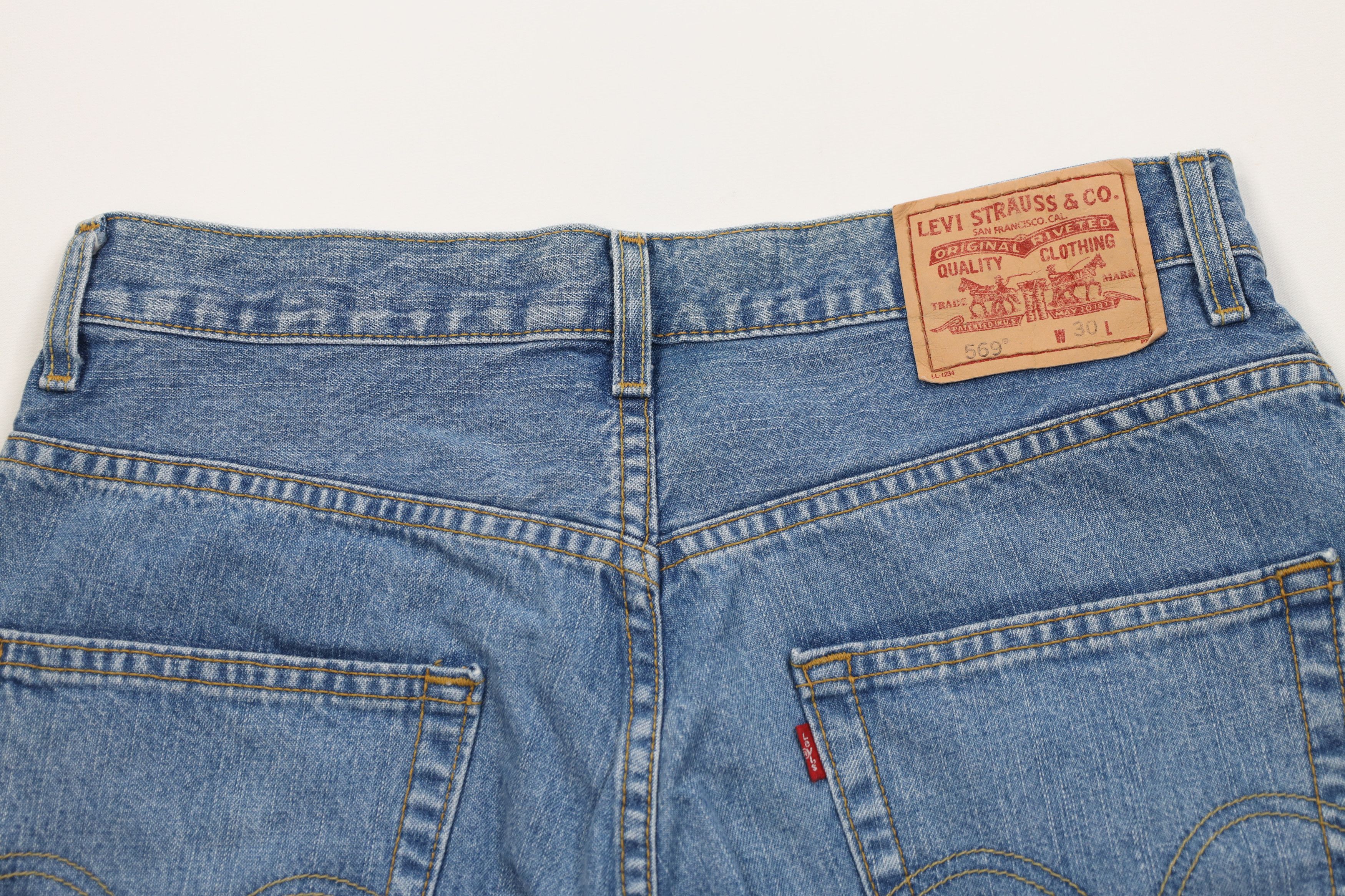 Levi's Vintage Y2K Levis 569 Fit Denim Jeans Shorts Jorts Blue Size US 30 / EU 46 - 11 Thumbnail