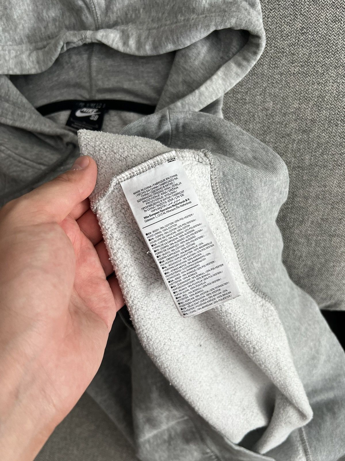Nike Vintage Y2K Nike SB Grey Hoodie Size US L / EU 52-54 / 3 - 8 Thumbnail