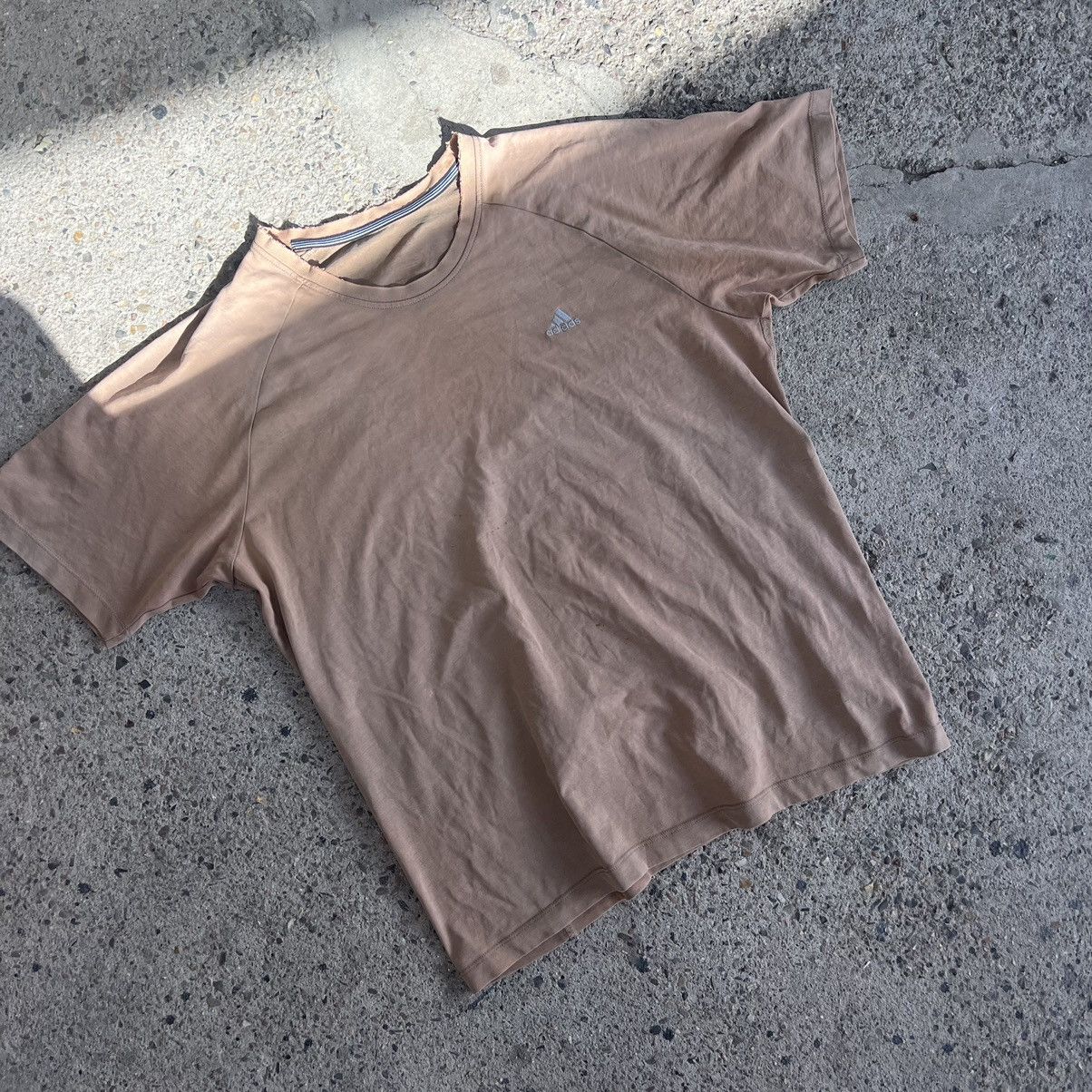 Adidas × Vintage 90s Adidas Retro Logo Faded Vintage Y2K Tee T-Shirt Size US L / EU 52-54 / 3 - 2 Thumbnail