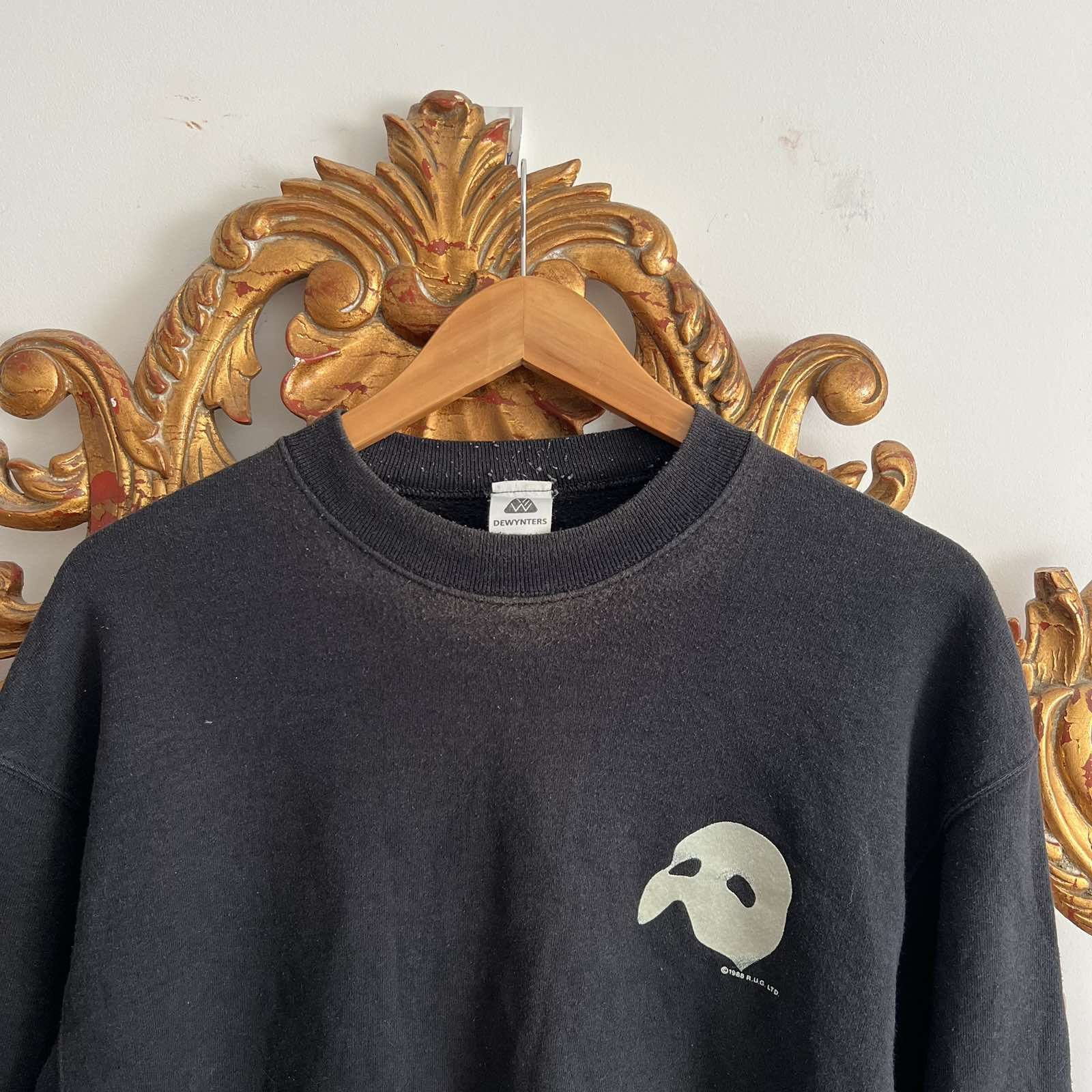 Vintage Vintage 1986 phantom of the opera crewneck Sz XL Size US L / EU 52-54 / 3 - 5 Thumbnail
