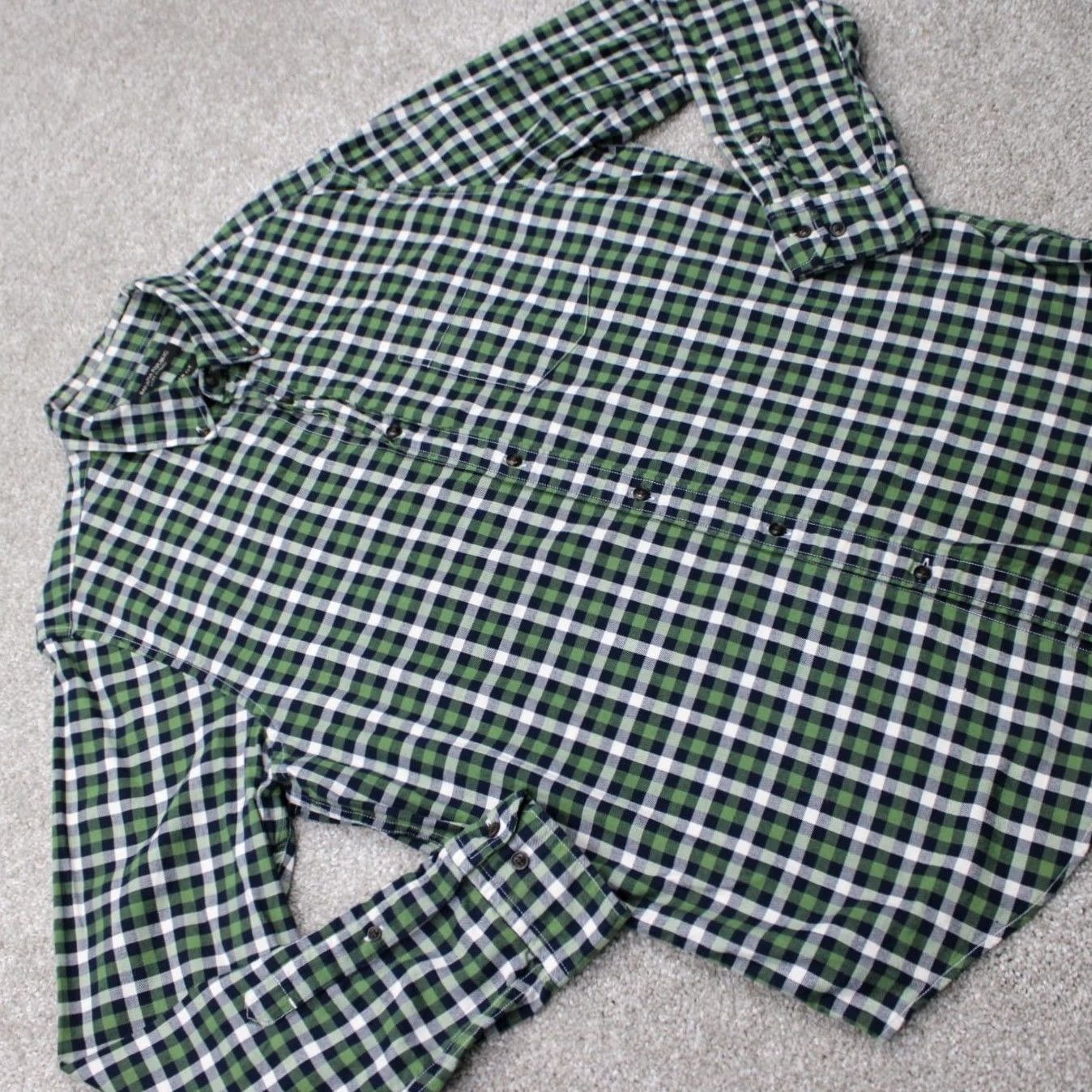 Banana Republic Banana Republic Luxe Flannel Shirt Mens Large Green/Black Camden Fit Cotton L/S Size US L / EU 52-54 / 3 - 7 Thumbnail