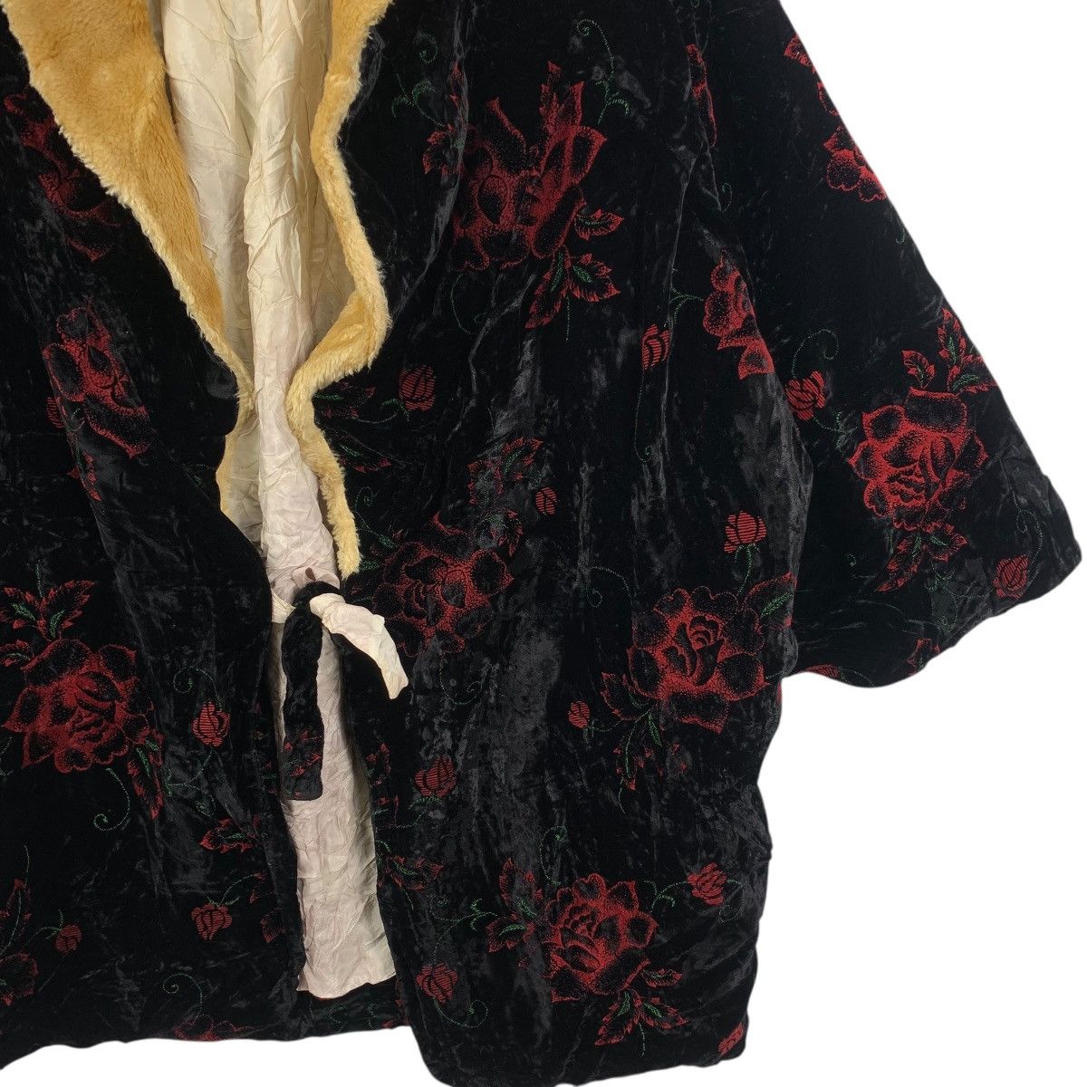 Vintage Vintage 70s KIMONO JAPAN FLORAL ROSE Velvet Haori Robe Coat Size XXL / US 16-18 / IT 52-54 - 6 Thumbnail