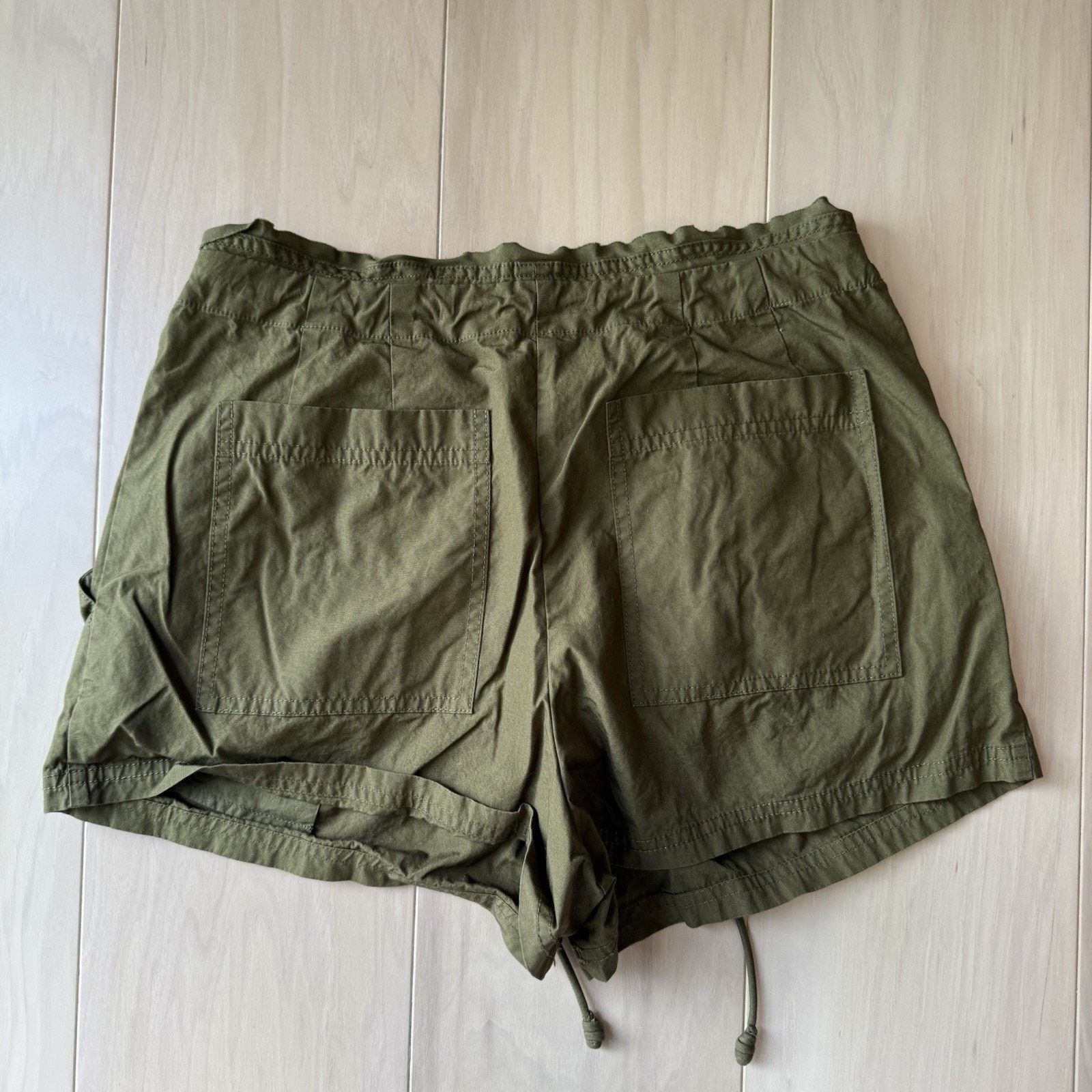 Ulla Johnson Ulla Johnson Shorts 28 Green 2.5 Inseam New York Military Size 28" / US 6 / IT 42 - 6 Thumbnail