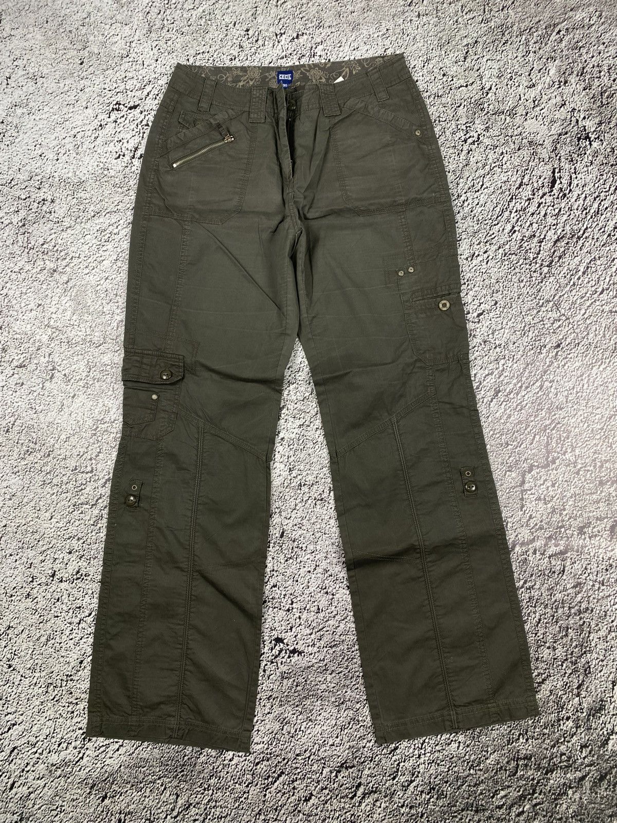 Japanese Brand Vintage Y2K cargo faded wide low rise pants 00s streetwear Size 30" / US 8 / IT 44 - 1 Thumbnail