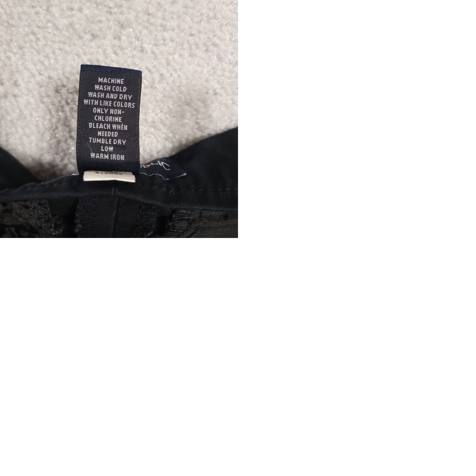 Banana Republic Banana Republic Bermuda Shorts Women's 4 Navy Blue Stretch Pockets Cuffed Regular Rise Low Inseam 11 in Flat Front Zip Front Machine Washable- Blue Size 27" / US 4 / IT 40 - 9 Thumbnail