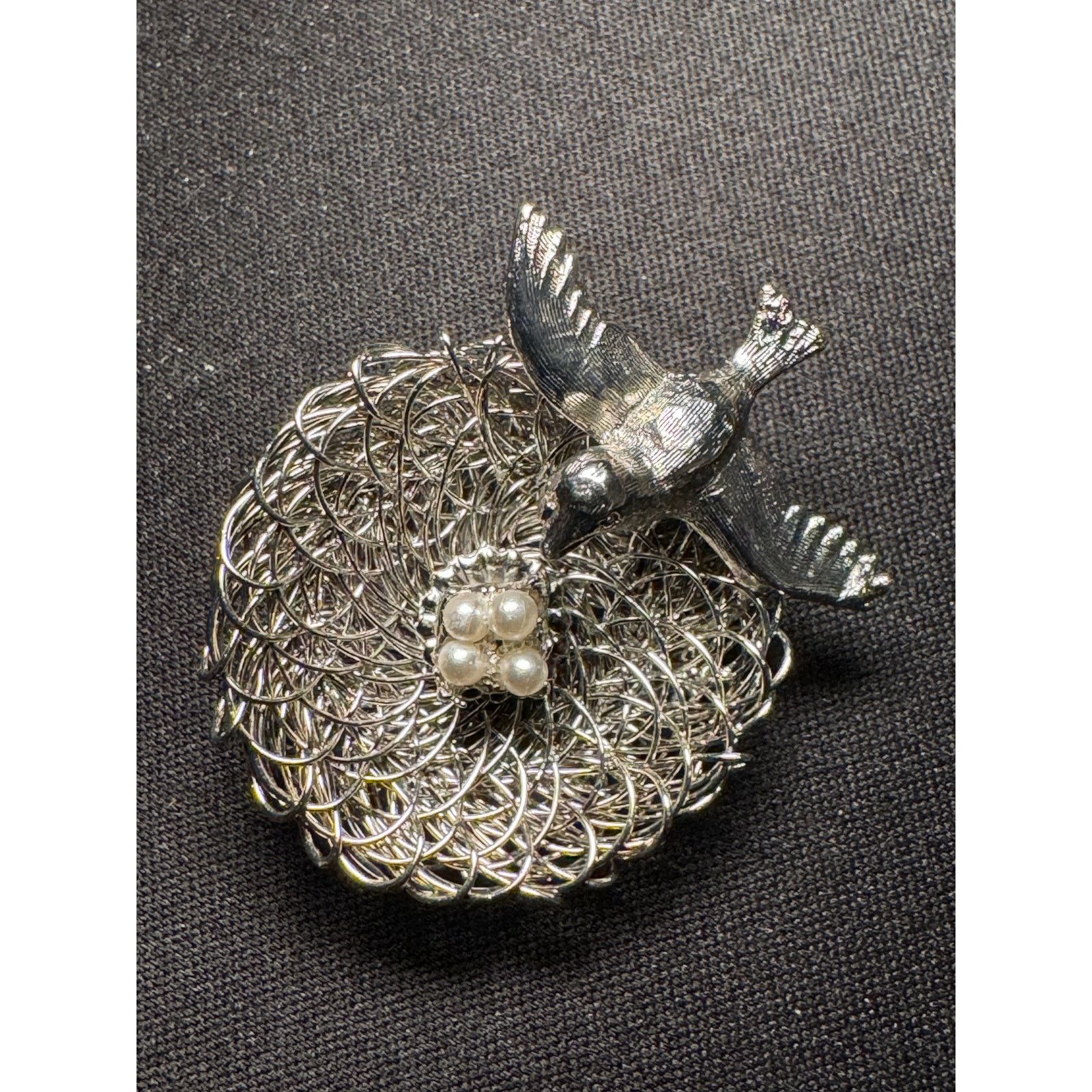 Other Vintage Silver Tone Wire Bird Next Faux Pearl Eggs Brooch Size ONE SIZE - 3 Thumbnail