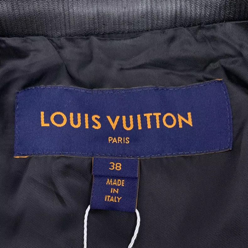 Louis Vuitton Louis Vuitton 23 black logo full print cotton lapel long s Size XS / US 0-2 / IT 36-38 - 6 Thumbnail