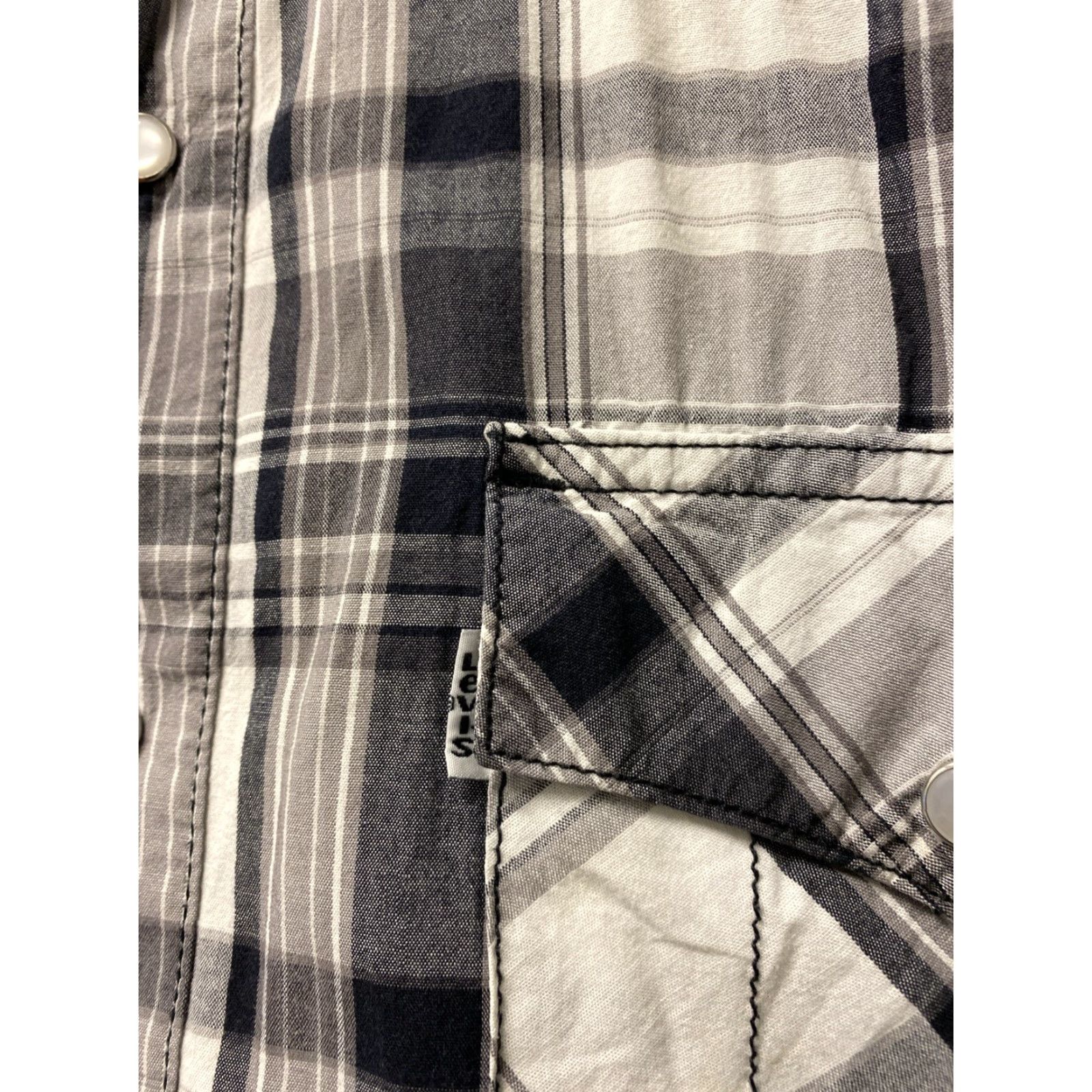 Levi's Levi's Western Shirt Men L Gray Plaid Pearl Snap Short Sleeve Button-Up Casual Workwear Regular Fit Size US L / EU 52-54 / 3 - 3 Thumbnail