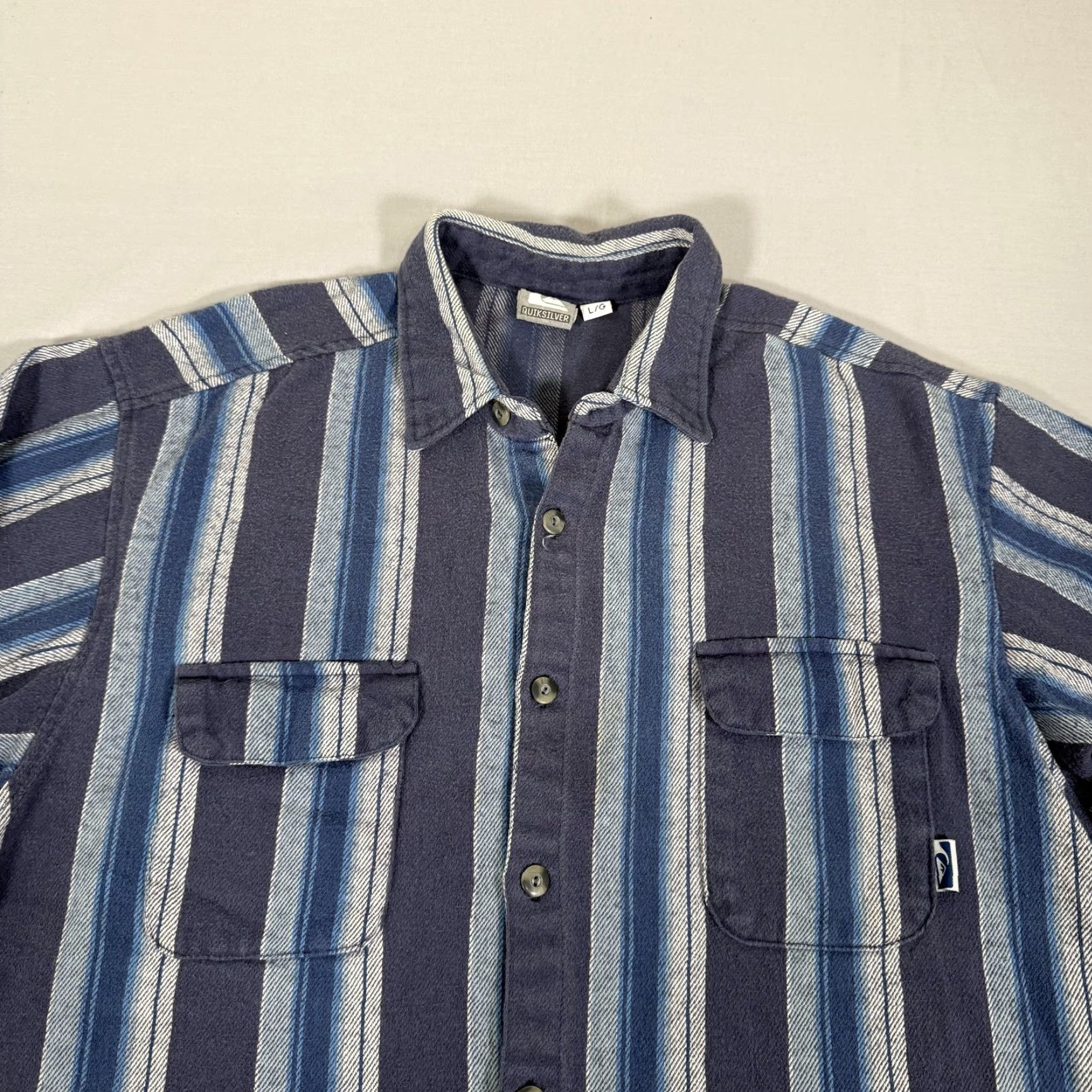 Quiksilver VINTAGE Quiksilver Shirt Mens Large Button-Up Blue Heavyweight Flannel 90s Surf-Style Plaid Casual Mens Size US L / EU 52-54 / 3 - 2 Thumbnail