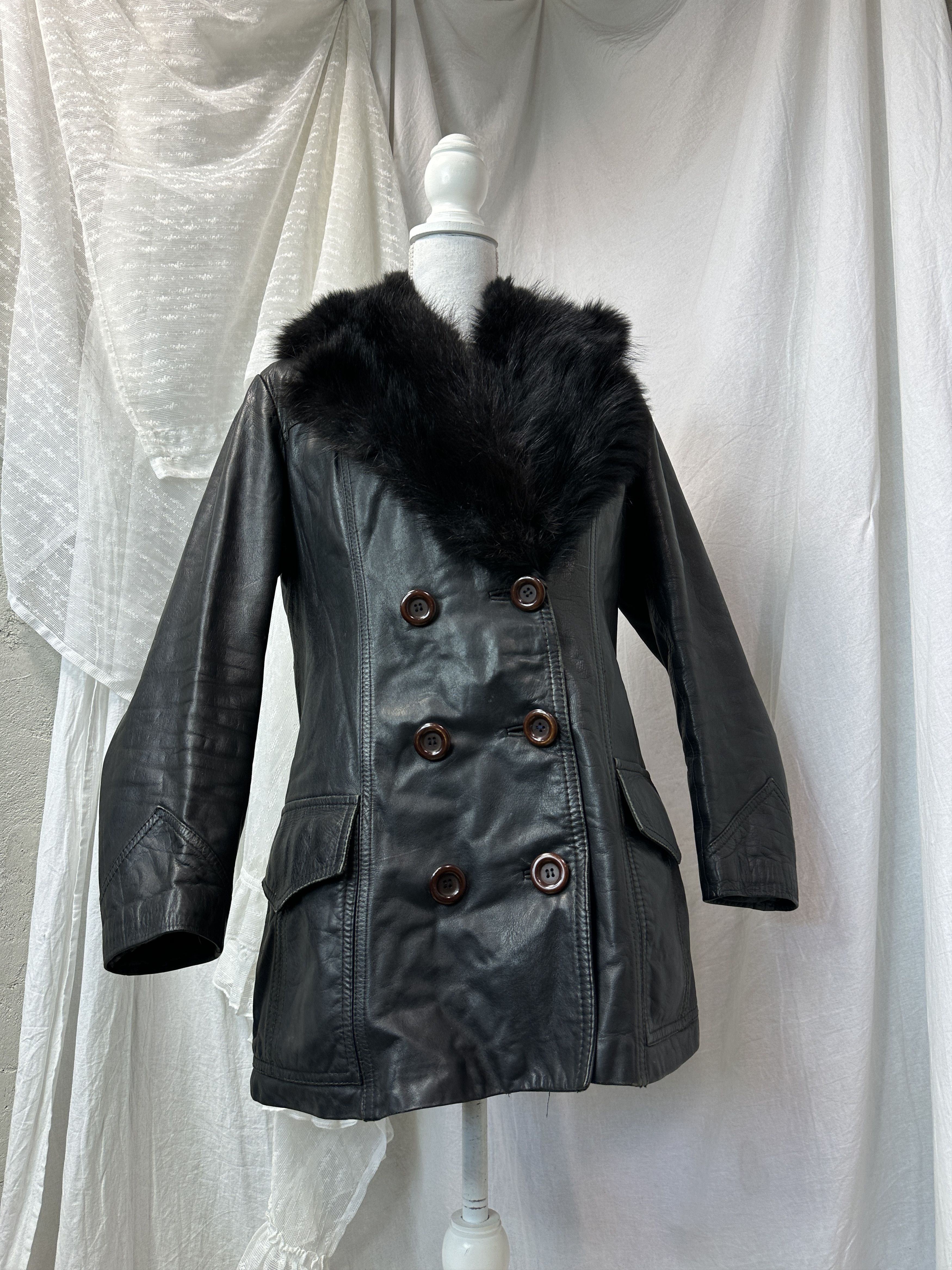 Vintage Vintage Biker Double-Breasted Real Fur Leather Coat 00s Size M / US 6-8 / IT 42-44 - 1 Thumbnail