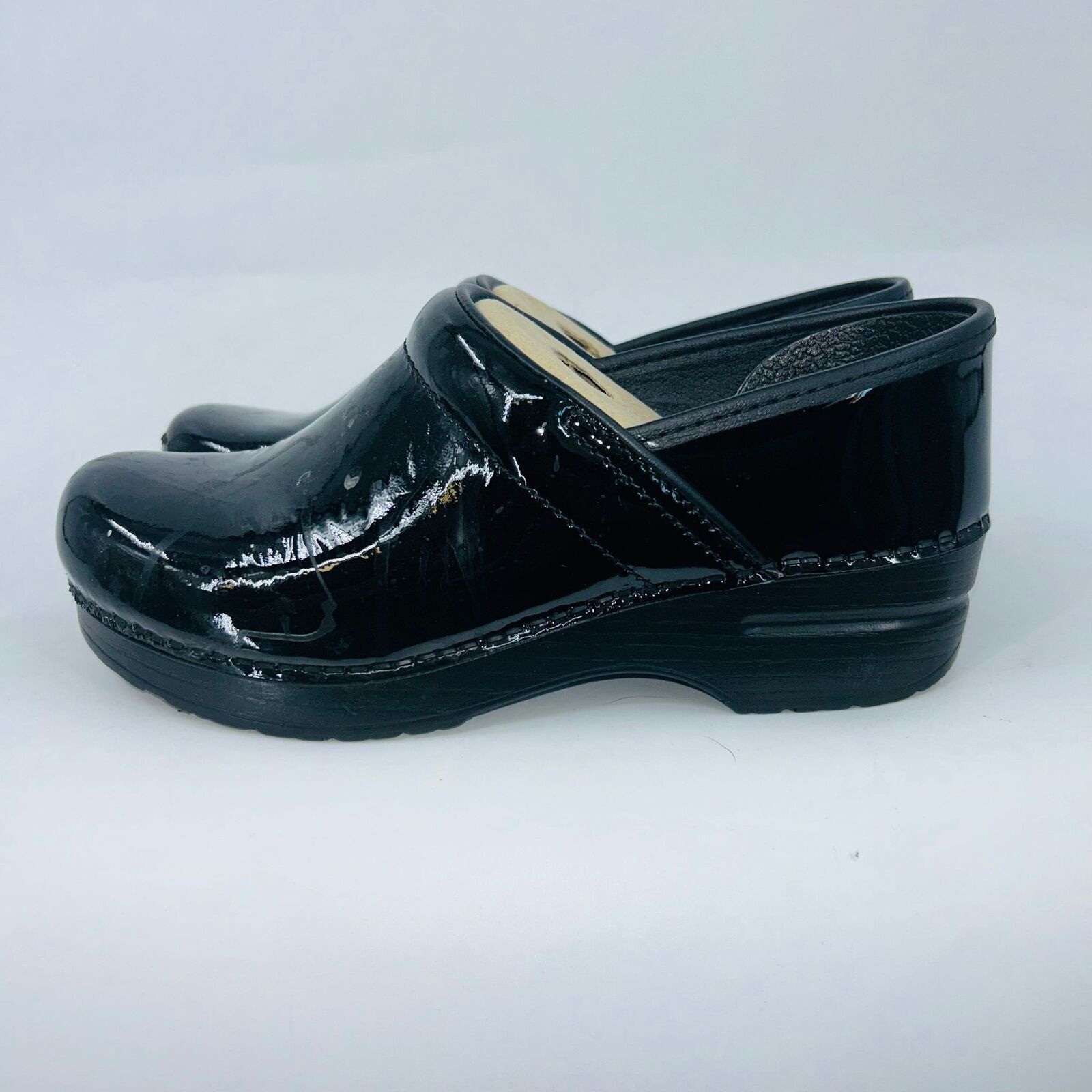 Dansko DANSKO WOMEN PROFESSIONAL LEATHER CLOGS BLACK Size 7.5-8B Size US 7.5 / IT 37.5 - 4 Thumbnail