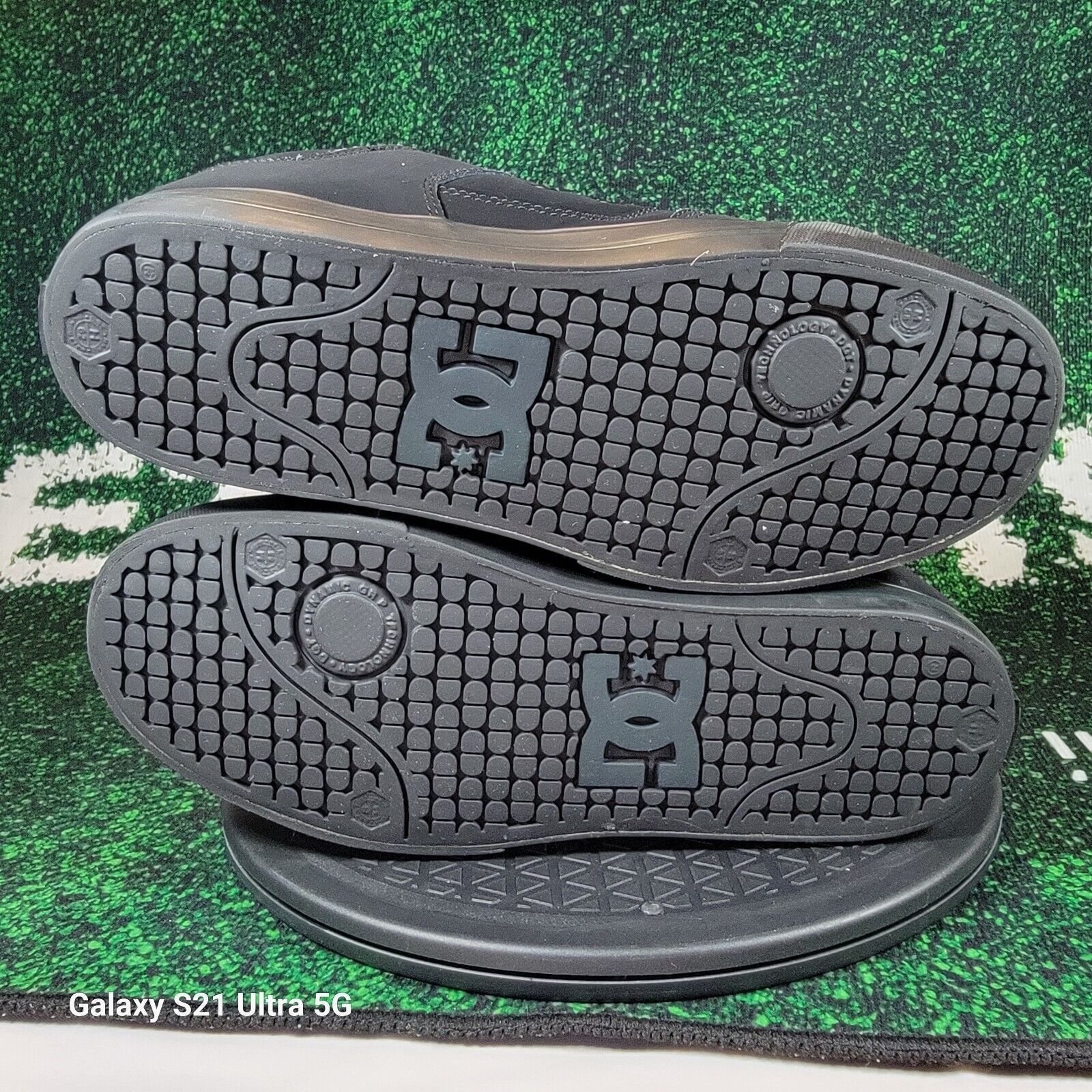 DC DC Shoes Pure A Skate Sneaker In Triple Black Size US 10.5 Size US 10.5 / EU 43-44 - 7 Thumbnail