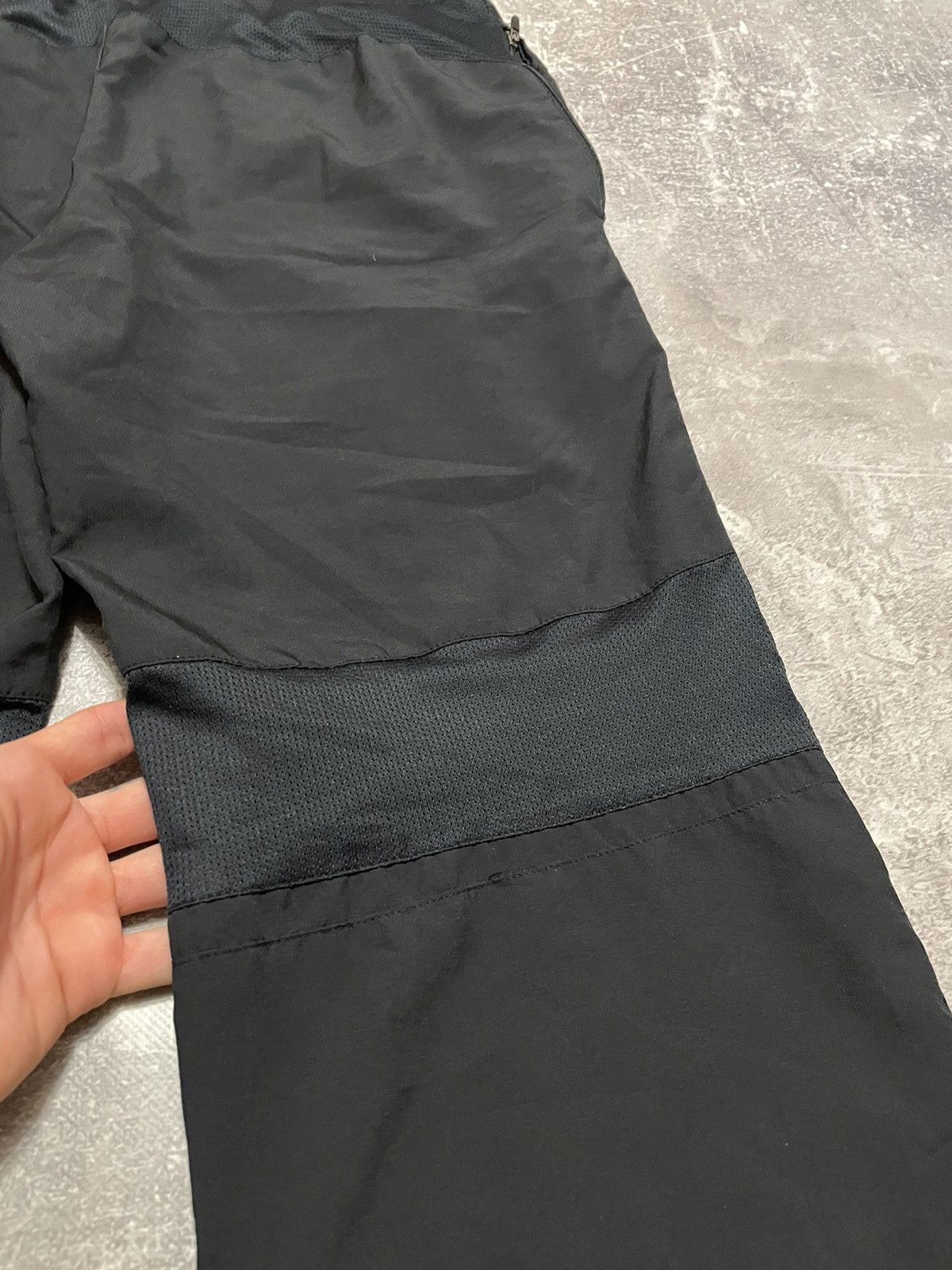 Nike Vintage Nike Parachute Black Nylon Track Pants Drill Size US 30 / EU 46 - 18 Thumbnail